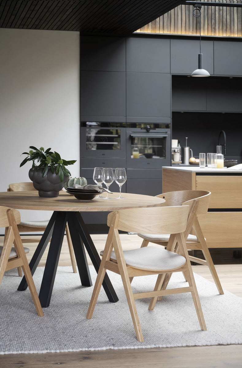 Eetkamerstoel Waterton houten beige
