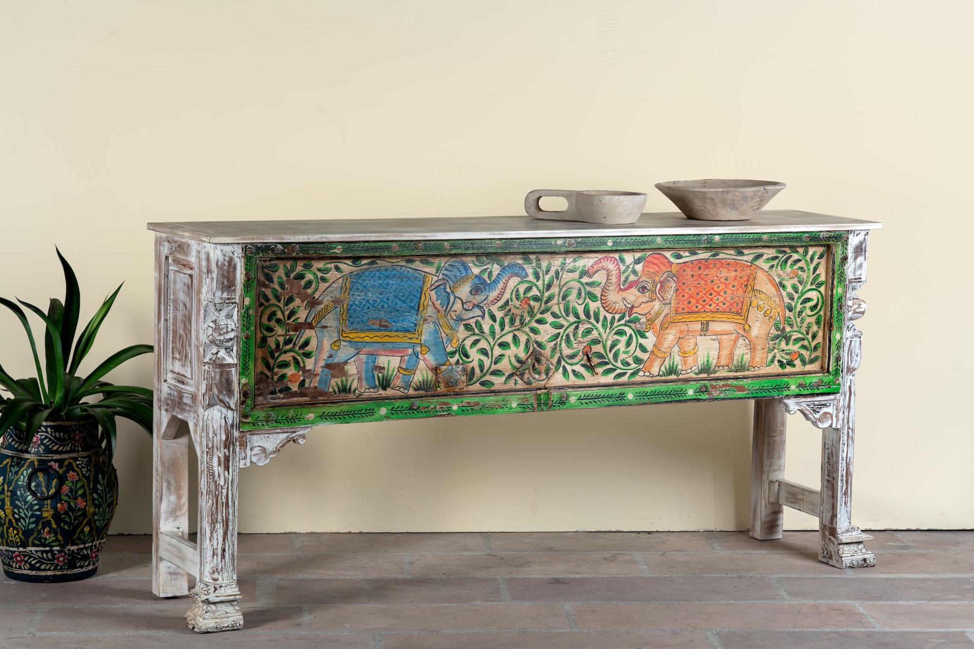 Console Table Caara