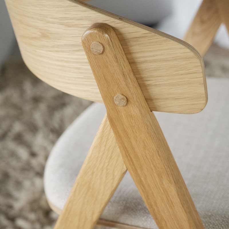 Eetkamerstoel Waterton houten beige