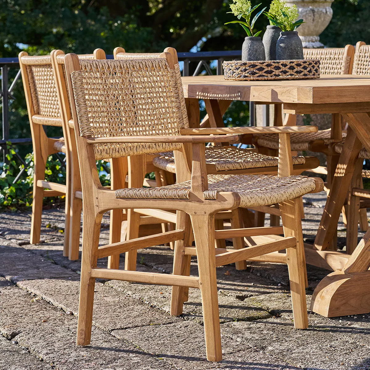 Houten tuinstoel Elodie - met armleuningen