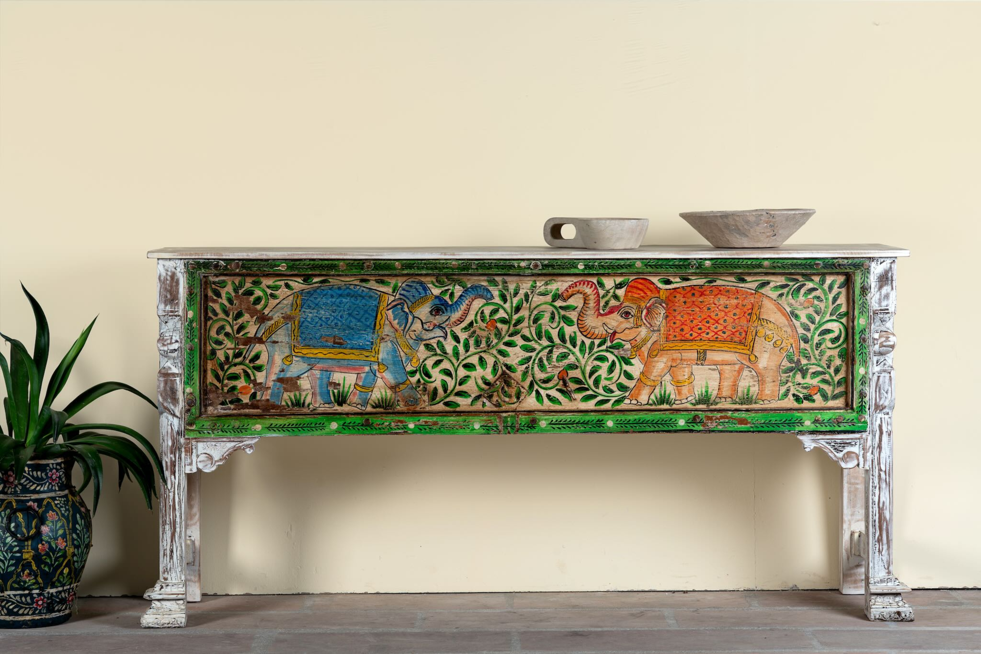 Console Table Caara