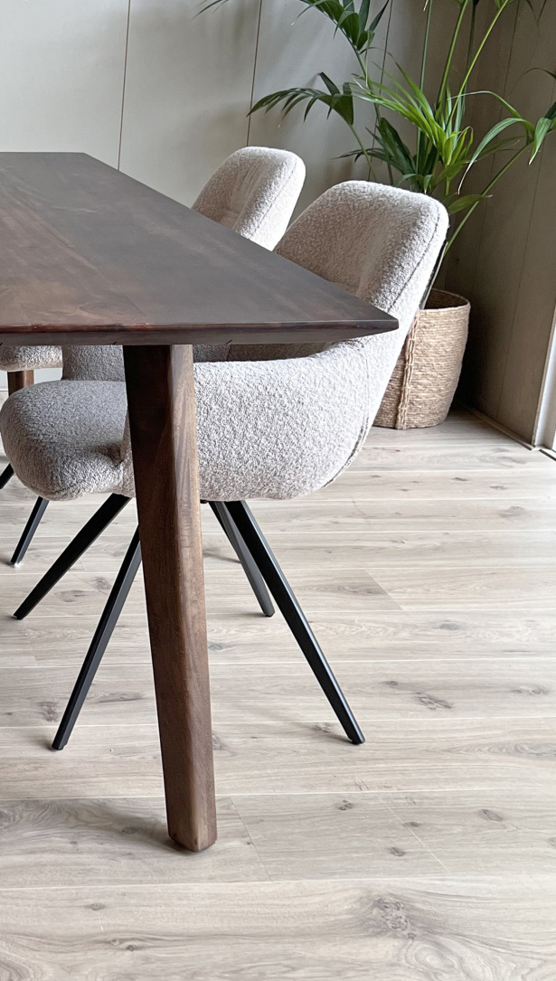Old inn wonen eettafel mangohout walnoot
