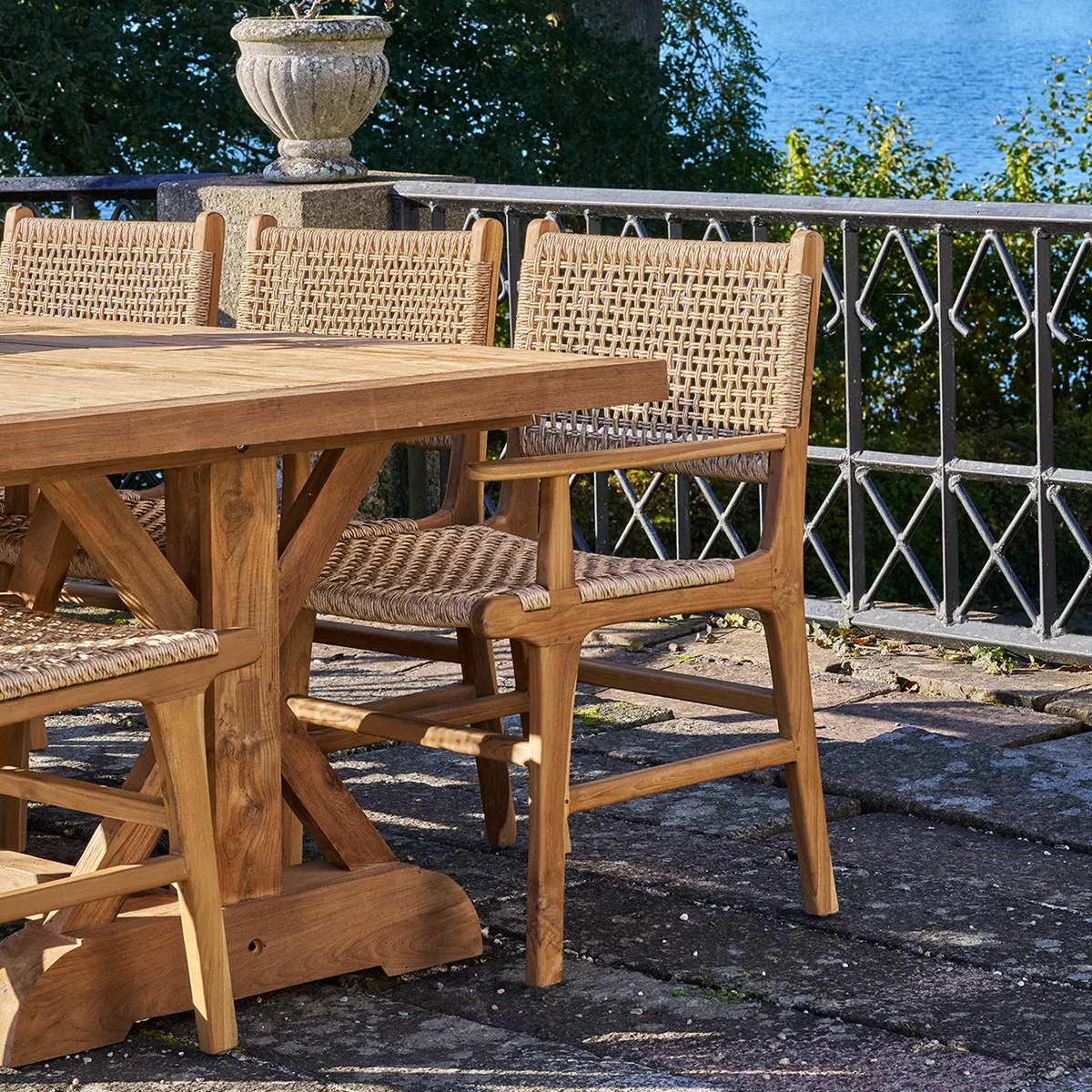 Houten tuinstoel Elodie - met armleuningen
