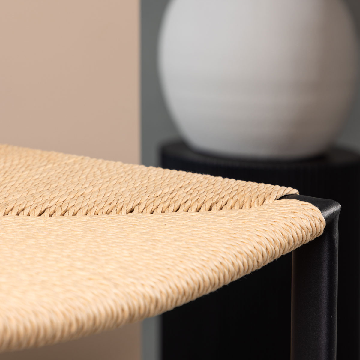 Barkurk Roan metalen zwart - met rotan zitting - 66 cm