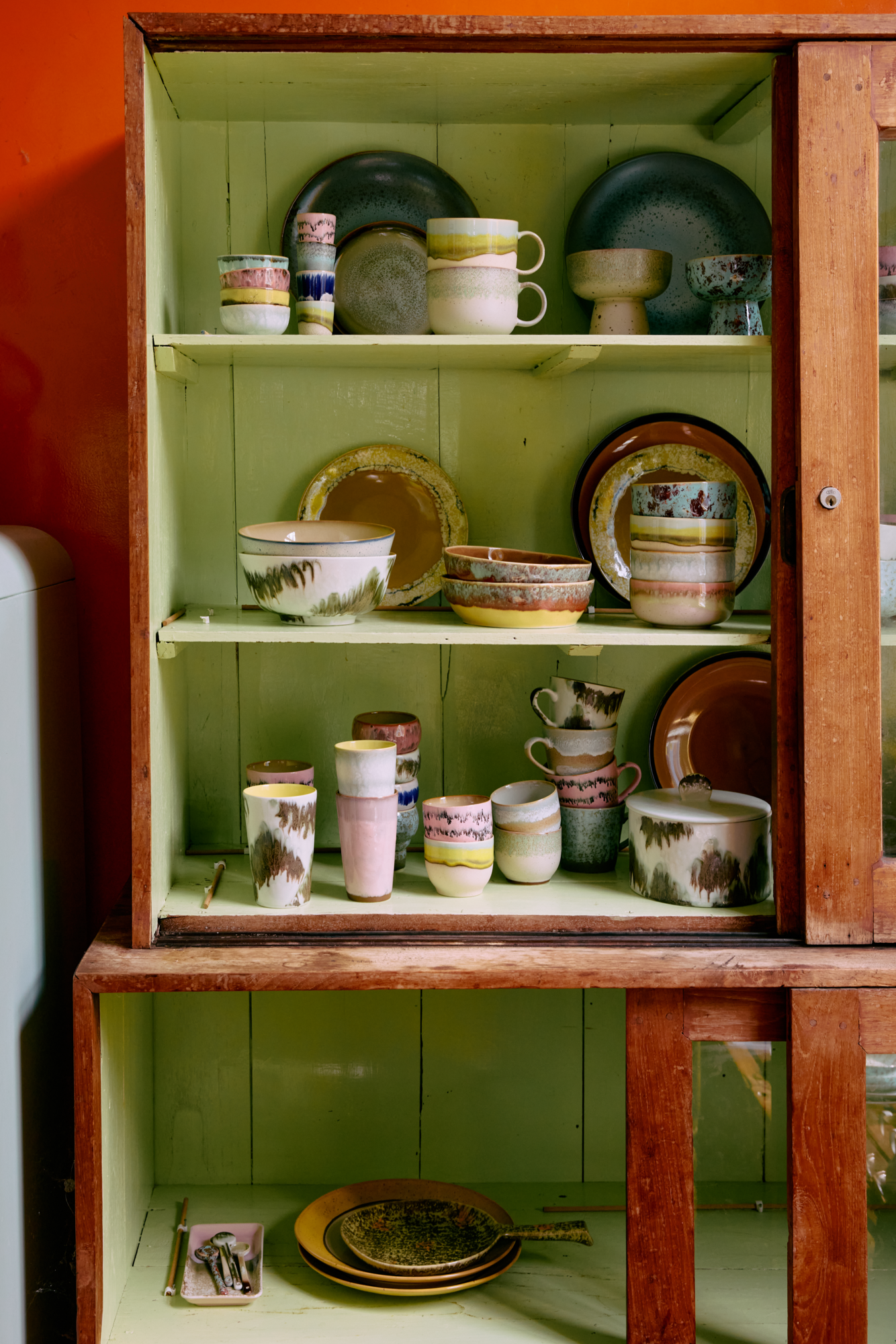 70s ceramics: café cups, deco (set of 4)