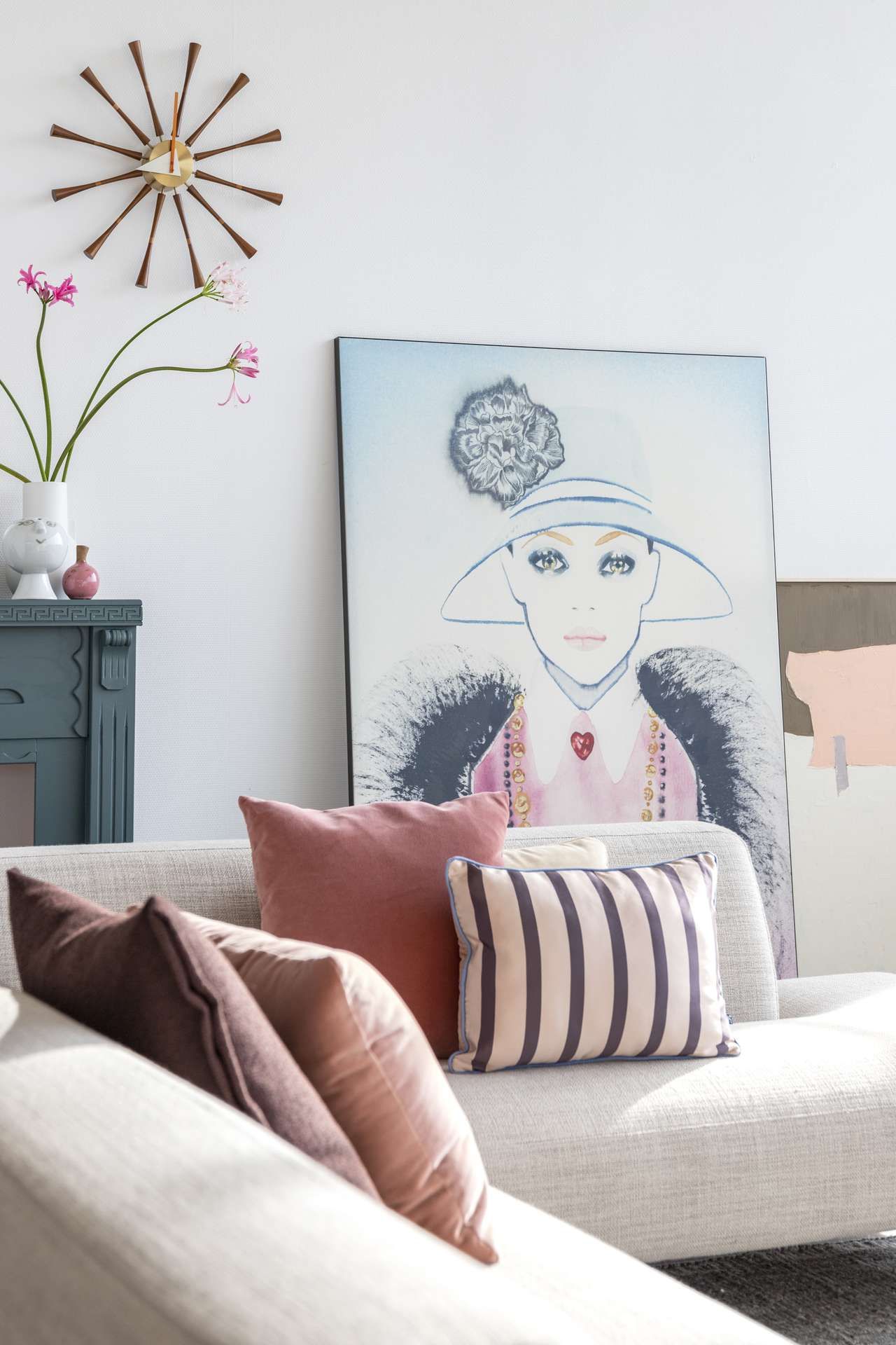 Loods 5 Kunst schilderij vrouw in woonkamer