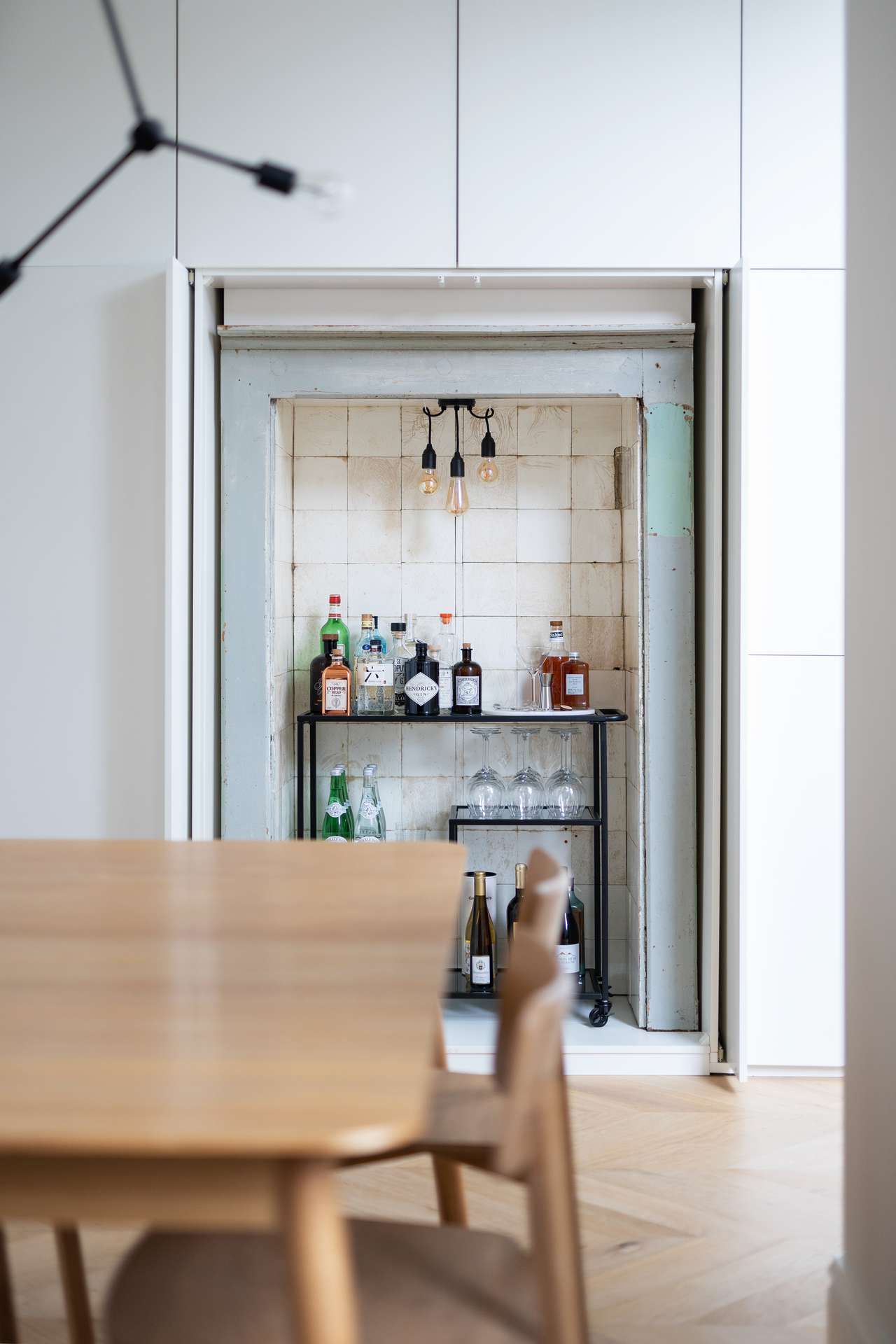 Binnenkijken-Heerenhuisch eetkamer