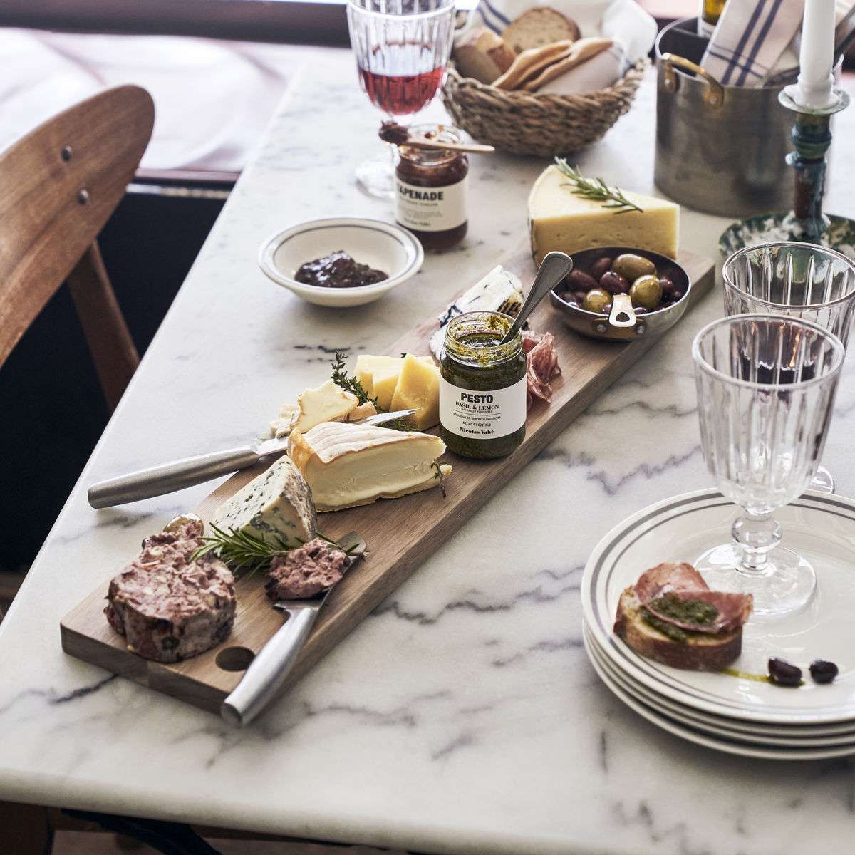 Nicolas Vahé borrelplank