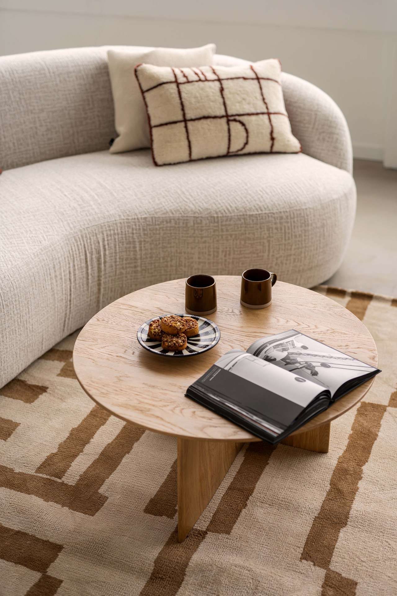 Beige woonkamer