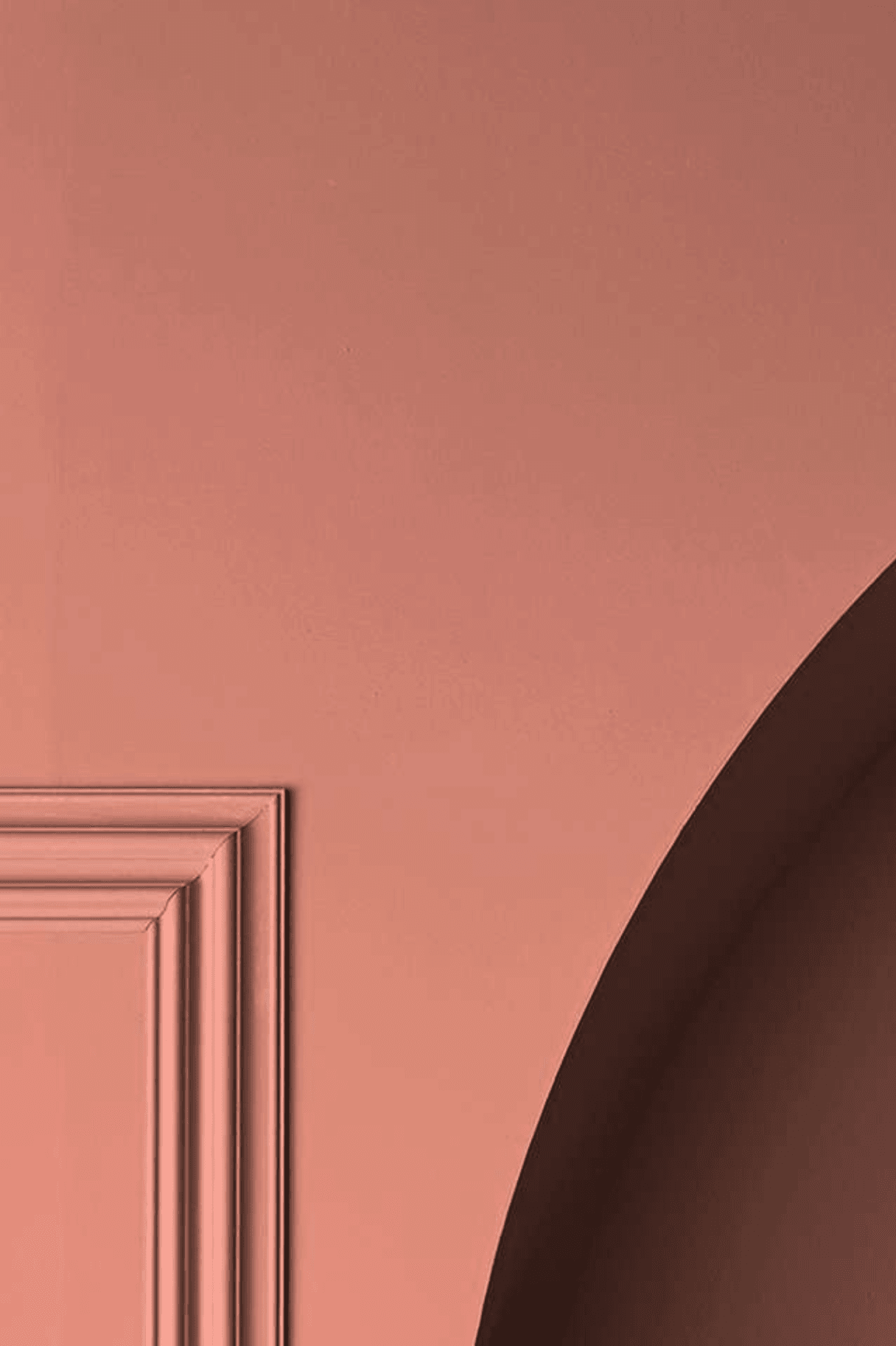 muur in koraalroze tint