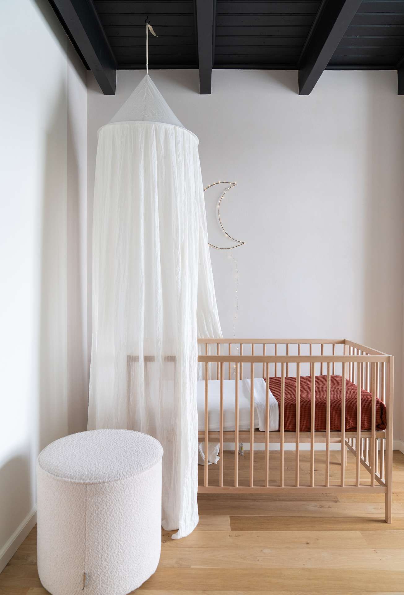 Binnenkijken-Heerenhuisch kinderkamer
