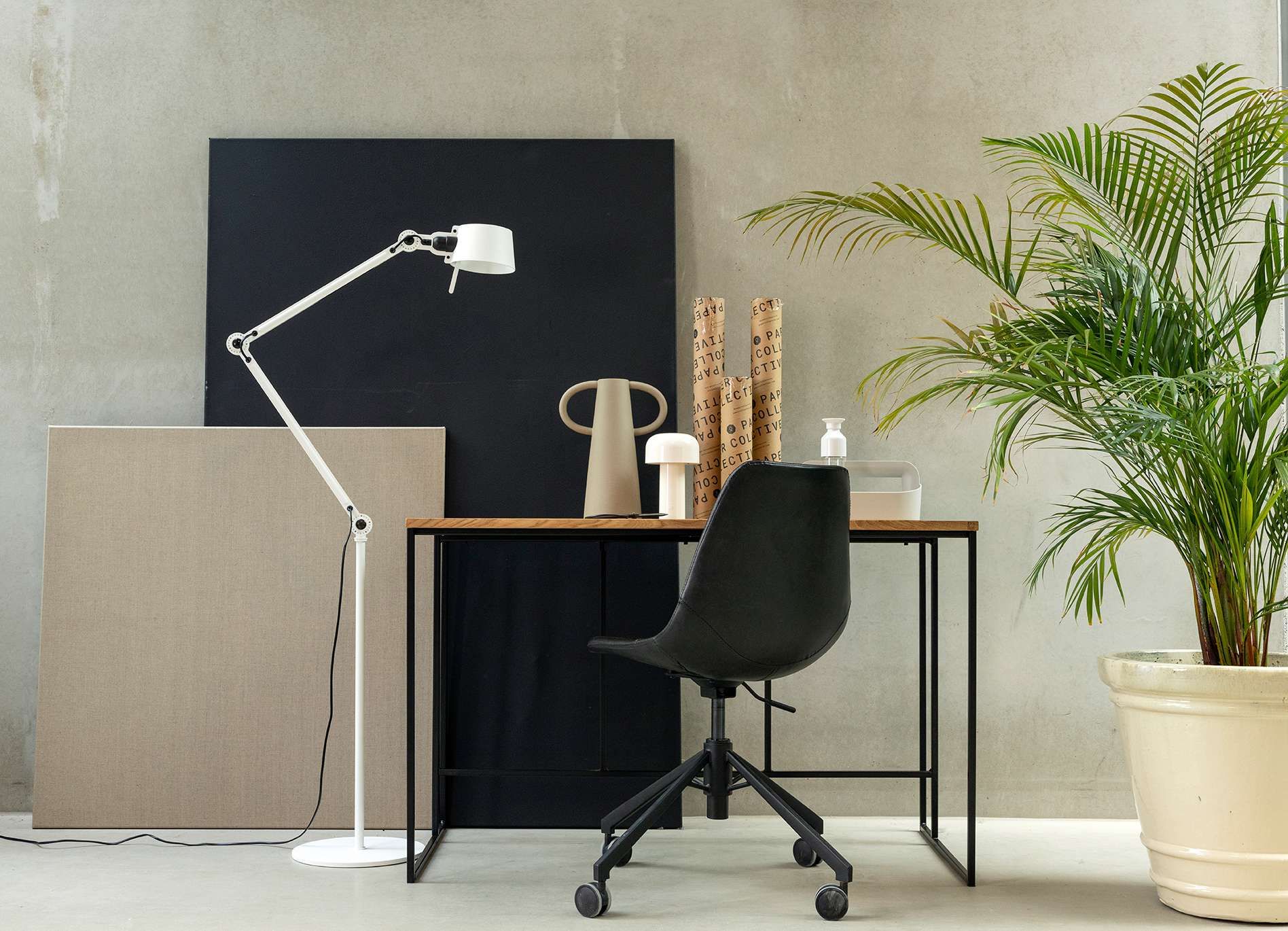 Bureau met bureaustoel
