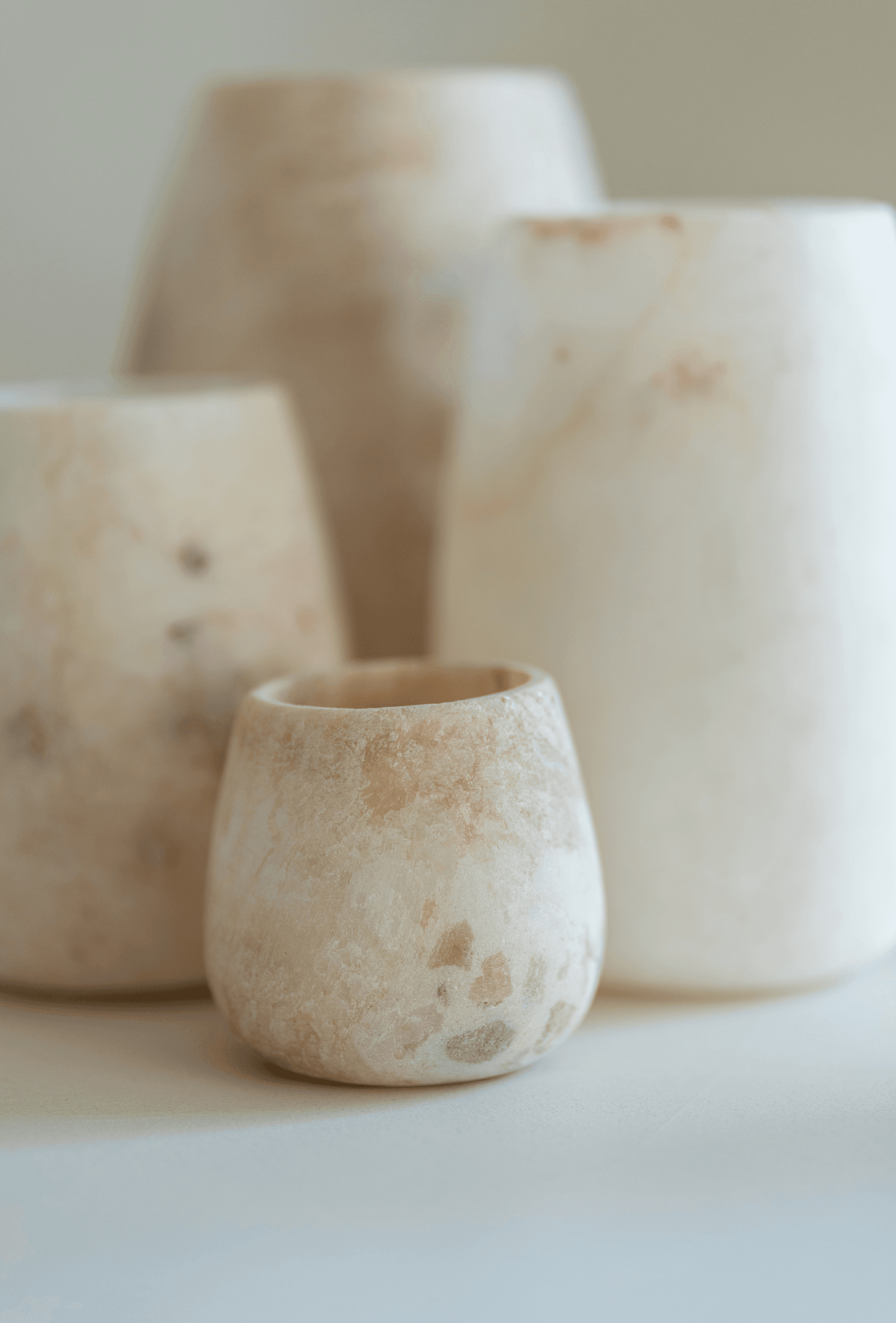 Waxinelichthouder en kaarshouder beige natuurlijke materiaal