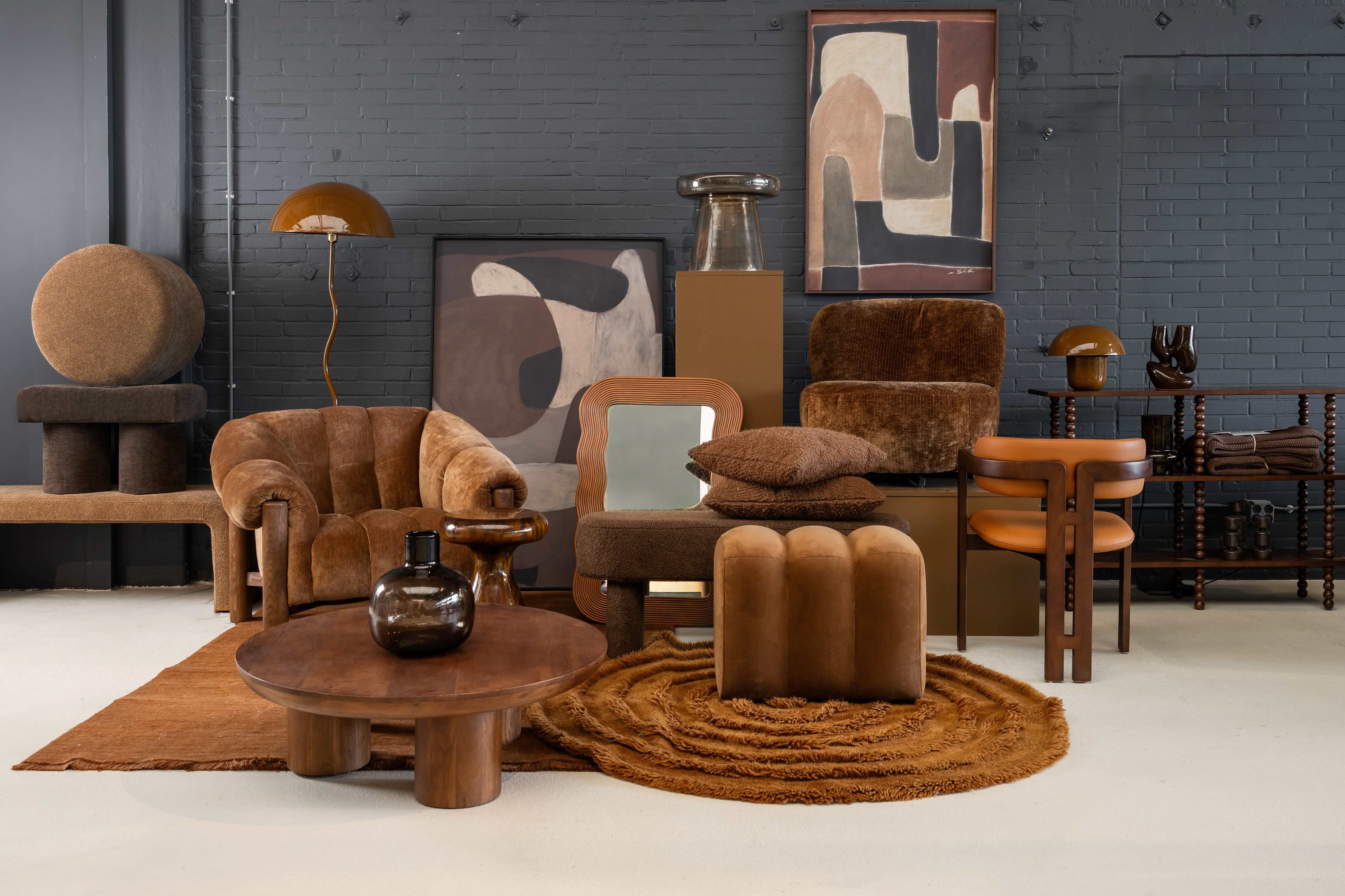 bruine meubels en woonaccessoires