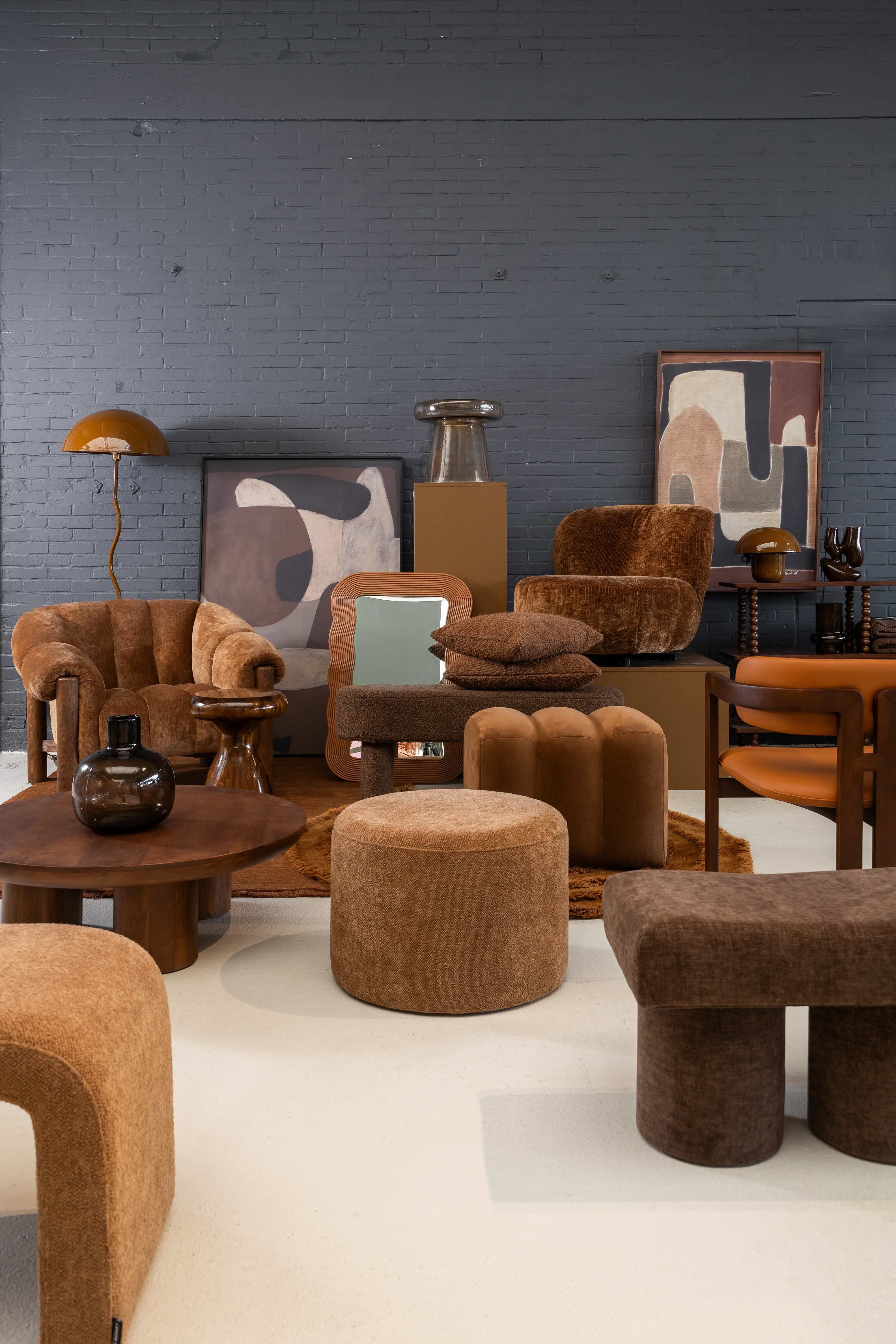 bruine meubels en woonaccessoires