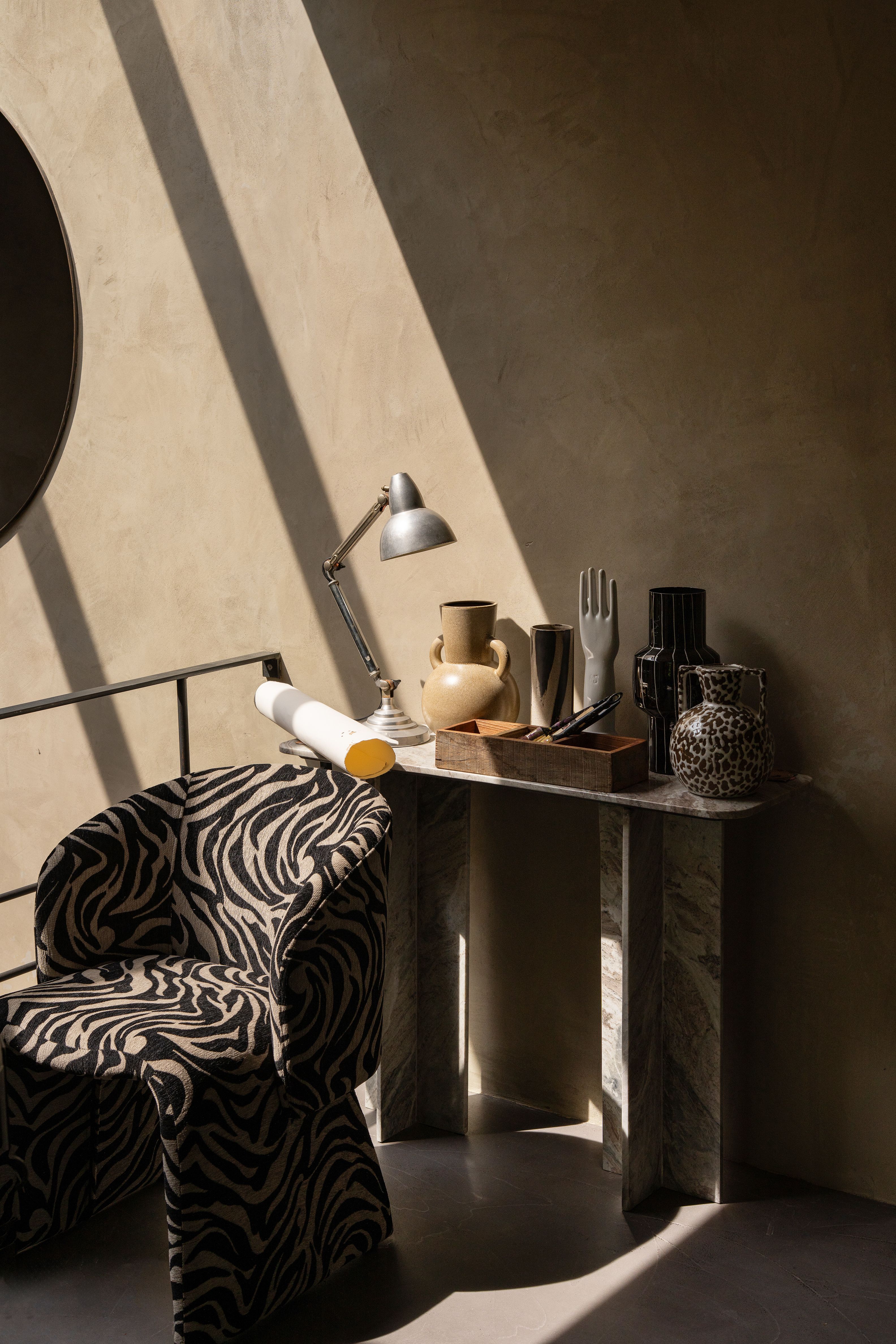 dressoir met stoel in zebraprint