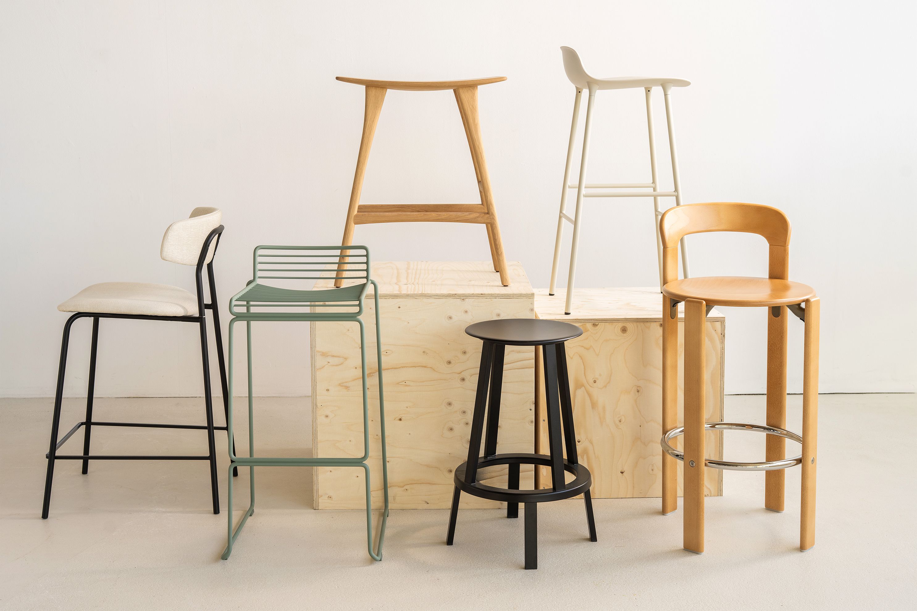 Loods 5 assortiment barkrukken &-stoelen