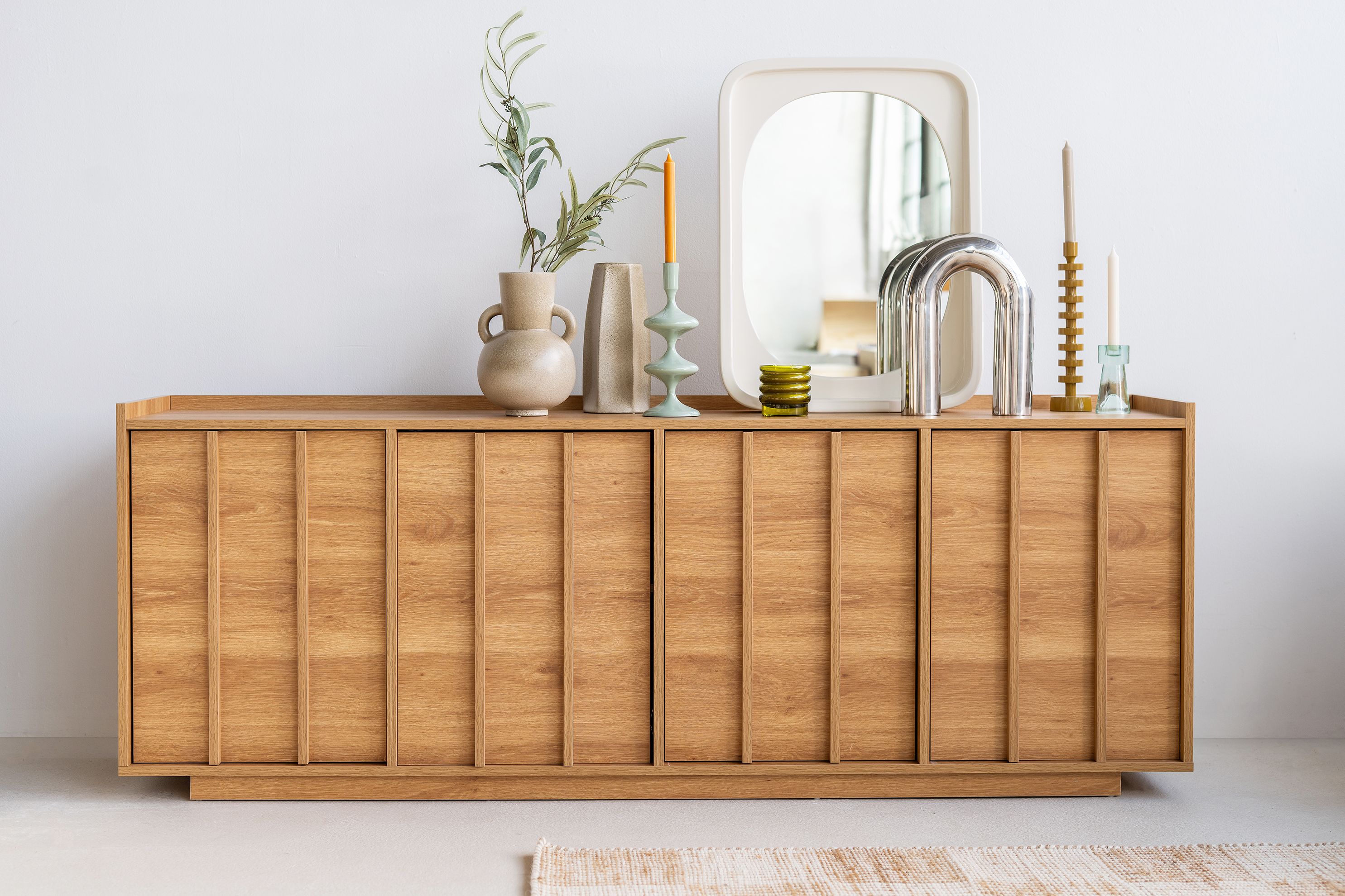 Loods 5 assortiment dressoir, beige dressoir met woonaccessoires