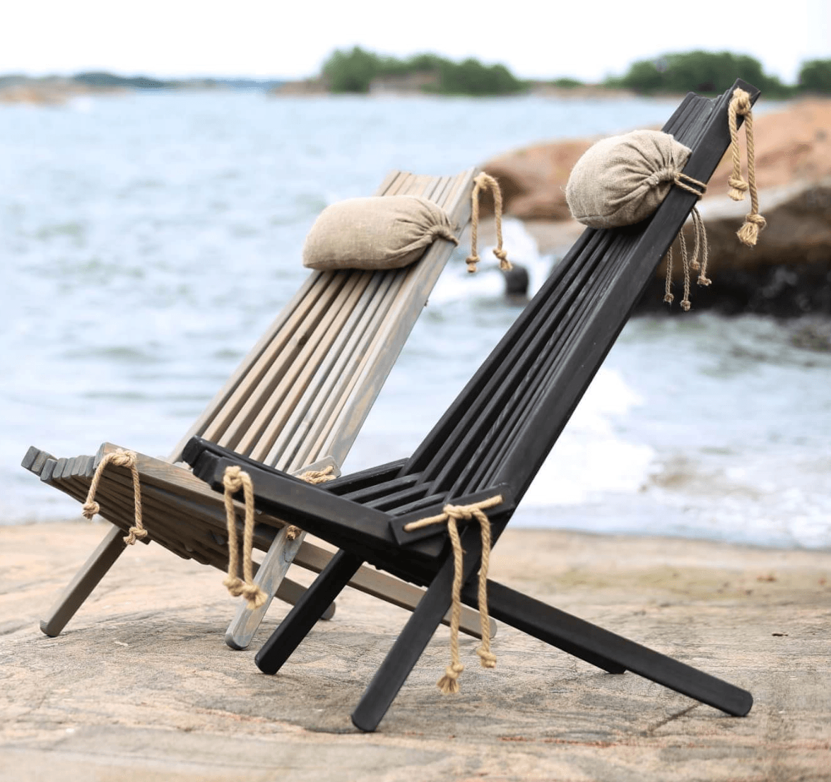 EcoFurn 2 stoelen op strand