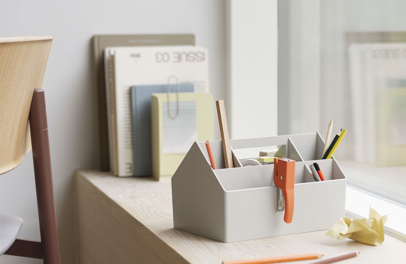 Opbergbox met potloden erin