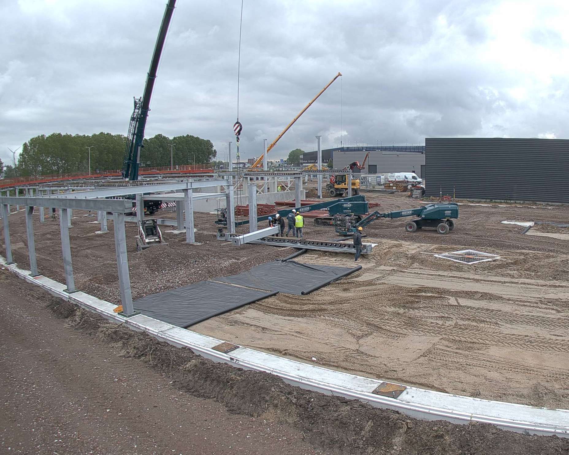 Bouwplaats waar Loods 5 Duiven gebouwd wordt