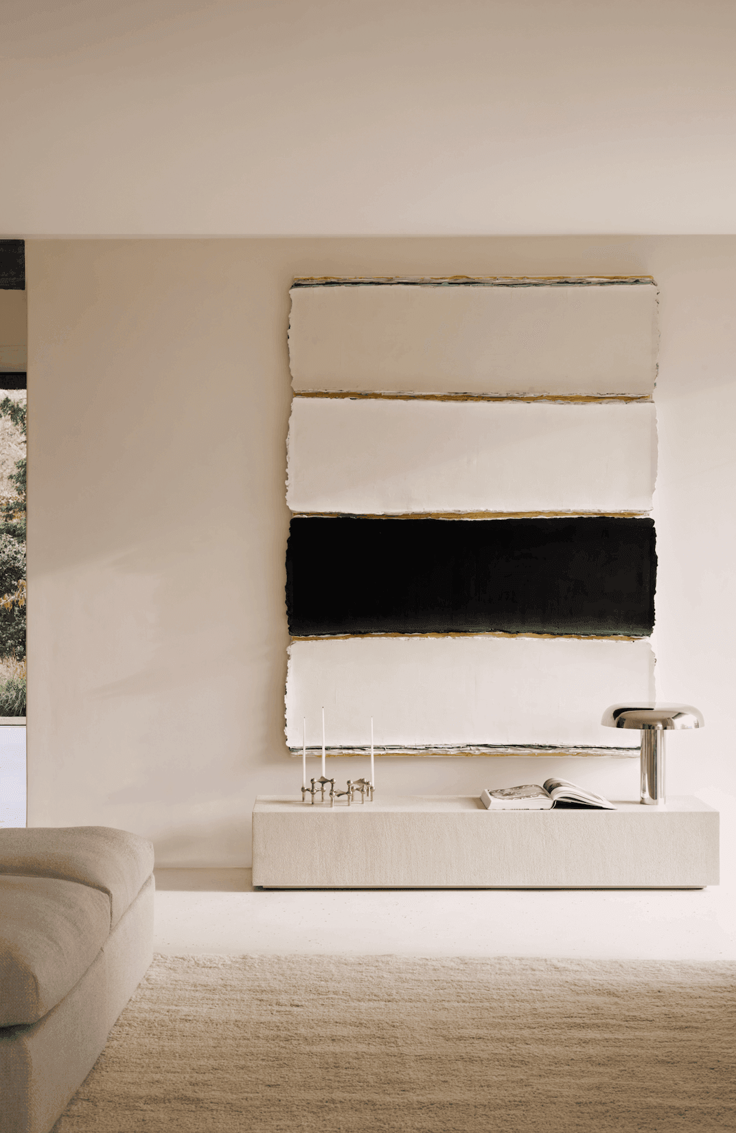 woonkamer met schilderij