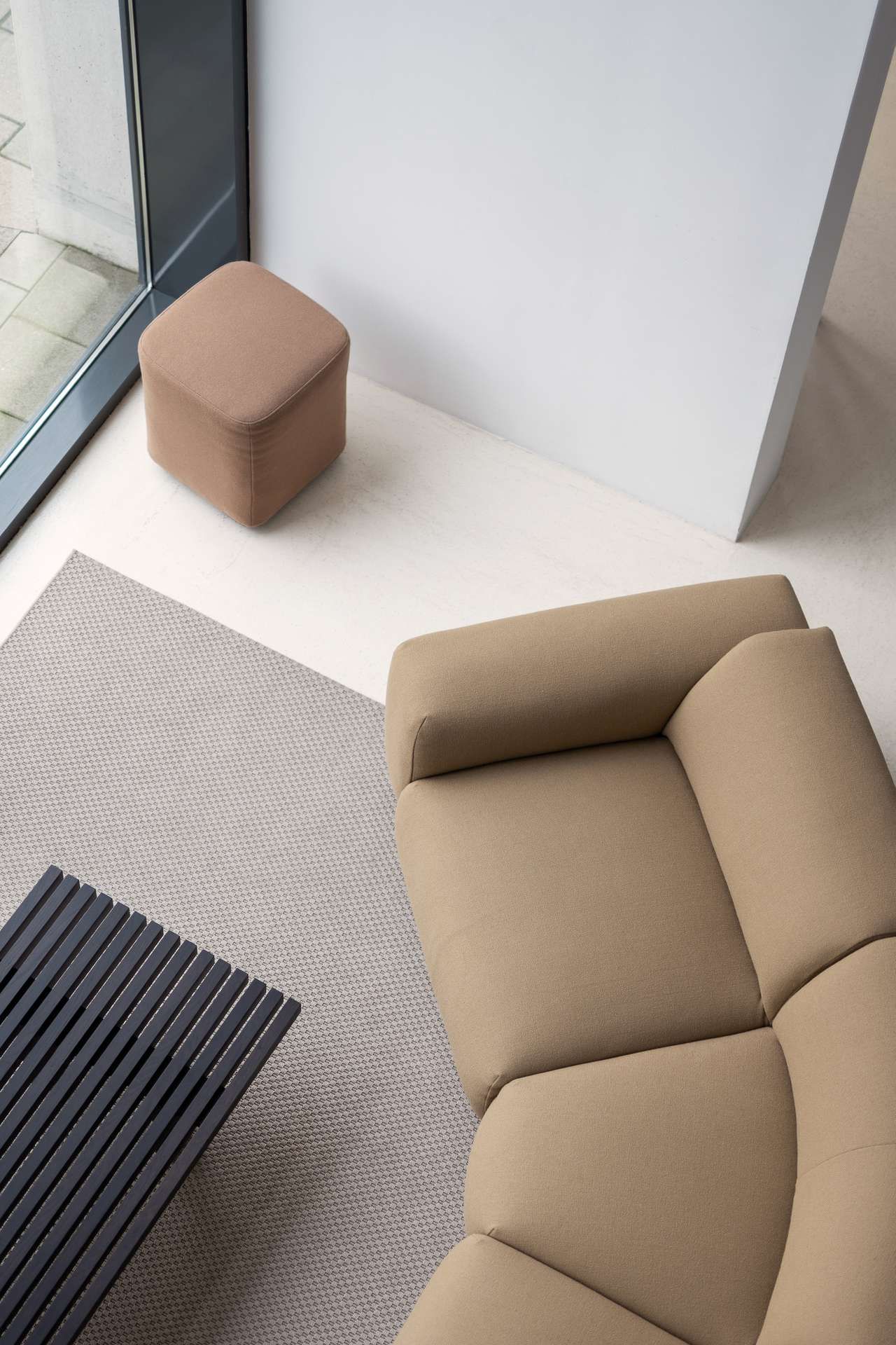 Bovenaanzicht beige Studio HENK bank