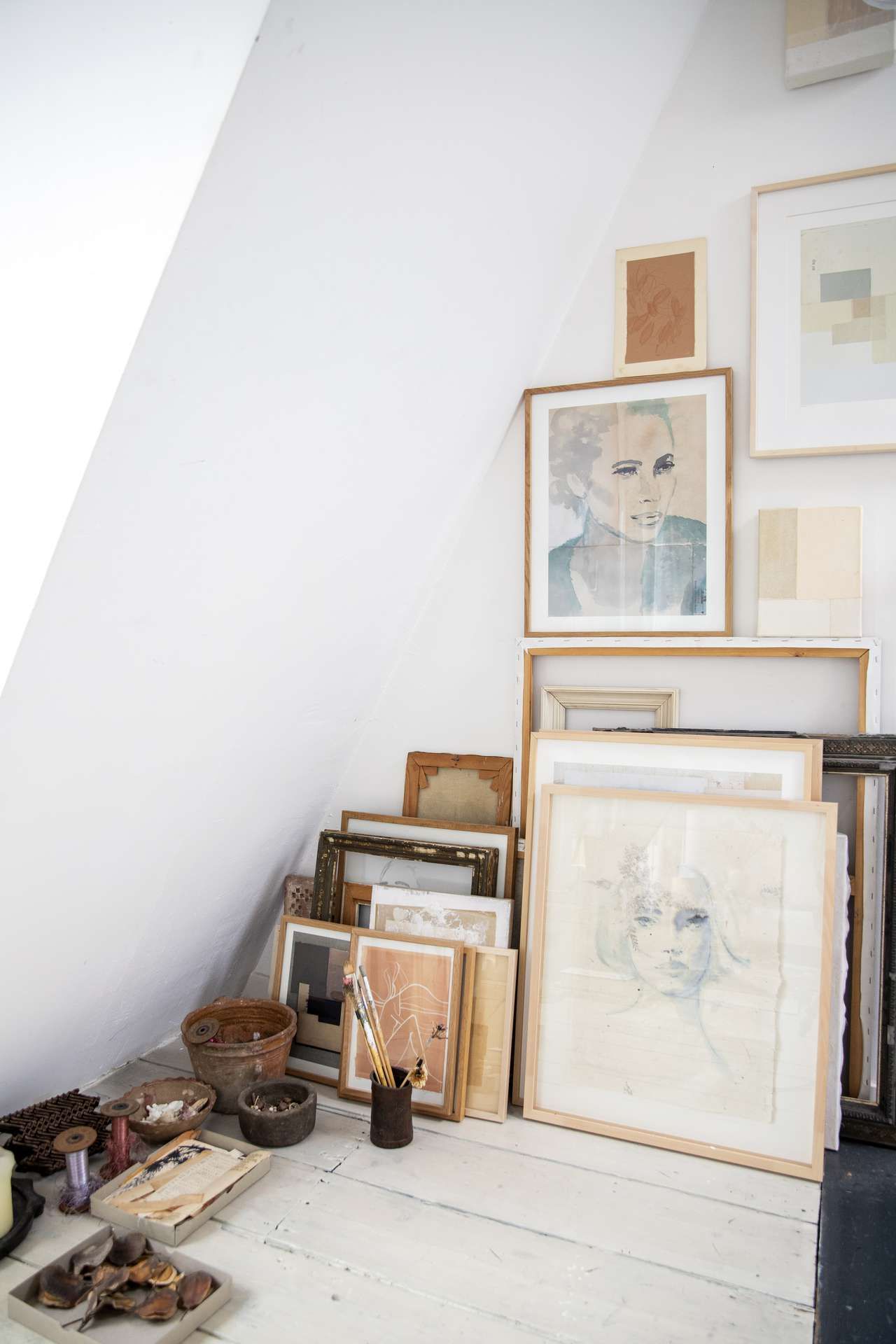 Tinystories hoek met kunst
