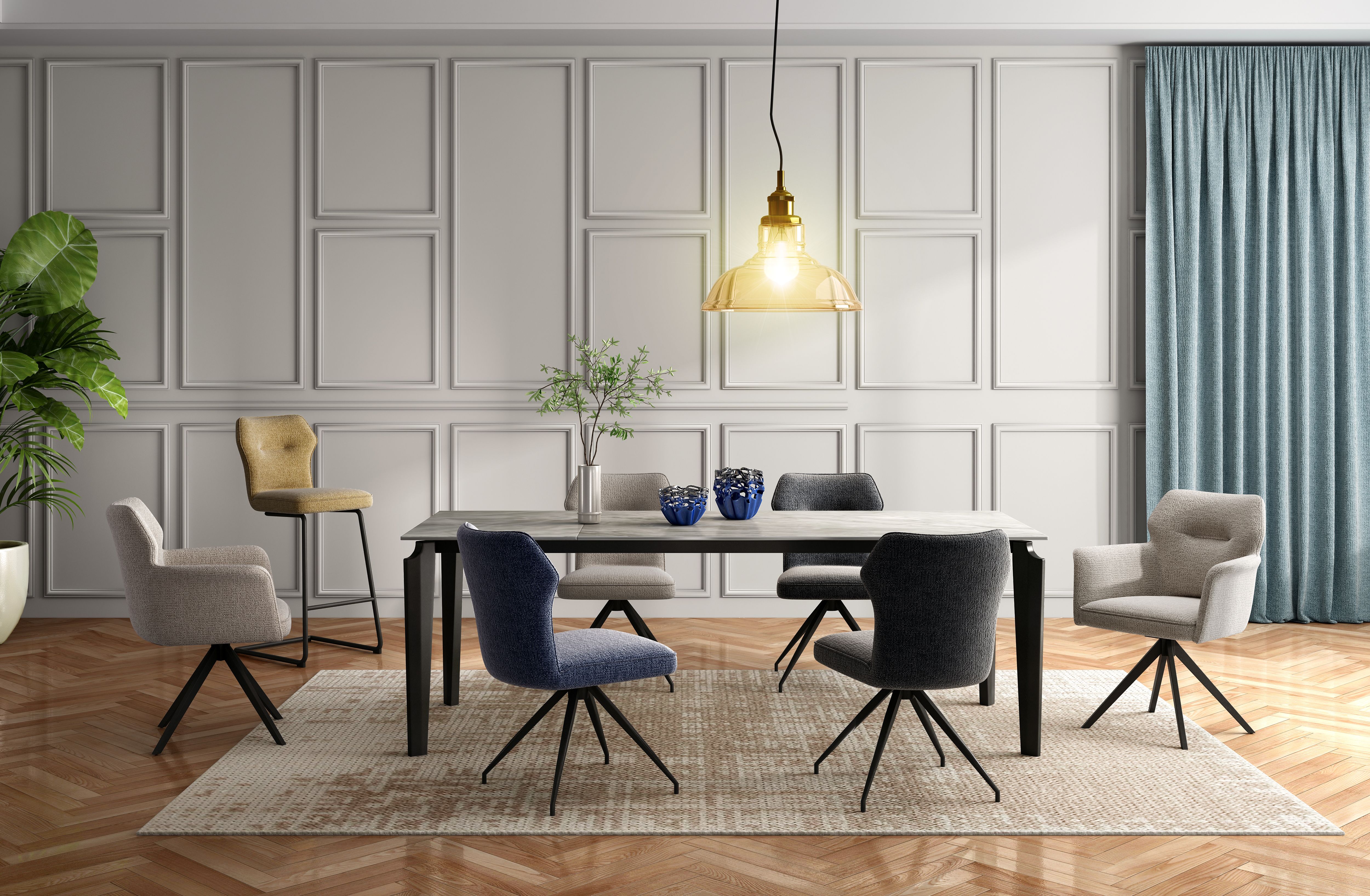 O-form Eetkamer met verschillende soorten stoelen