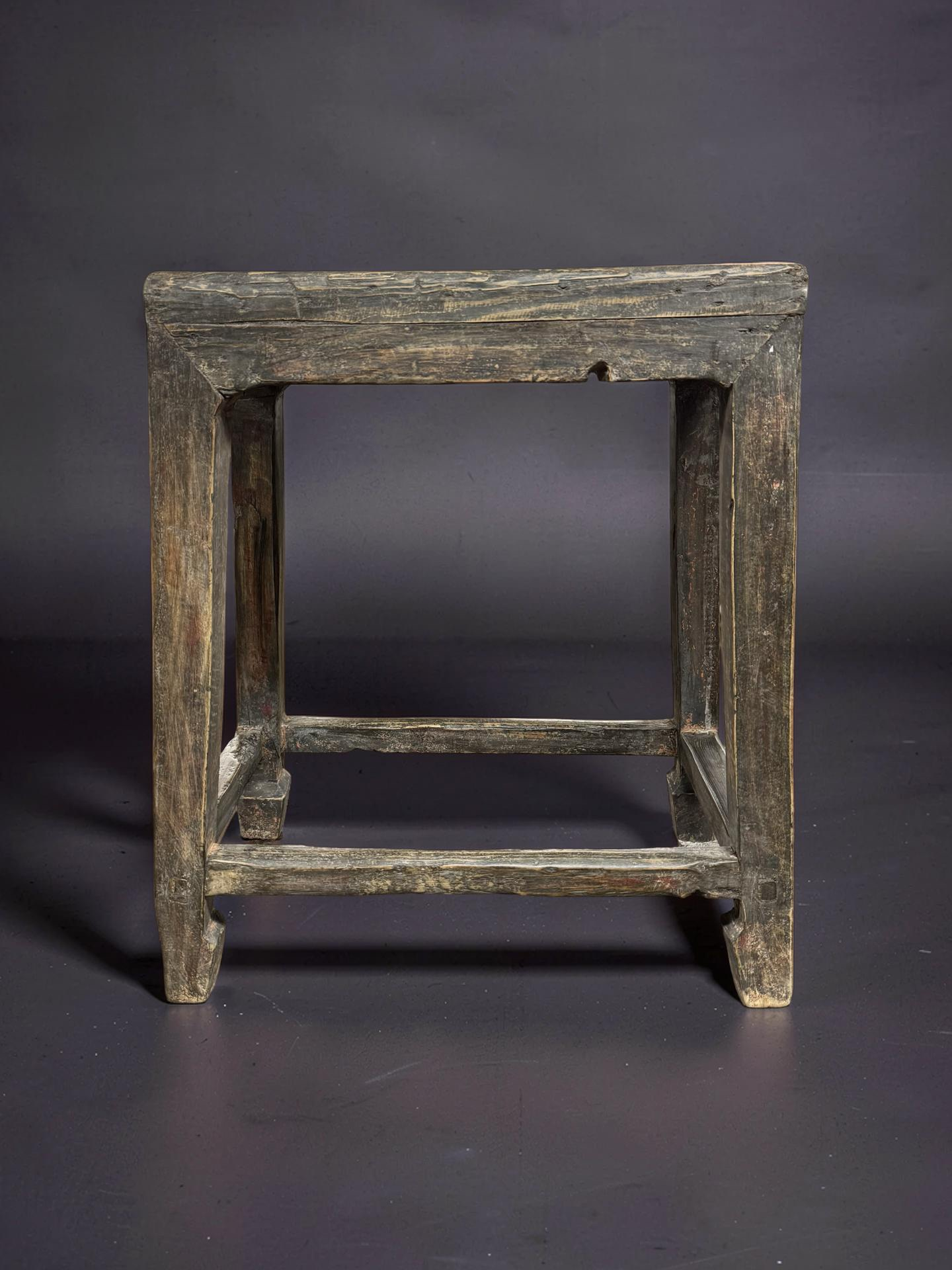 Krukje/bijzettafel unieke patina China
