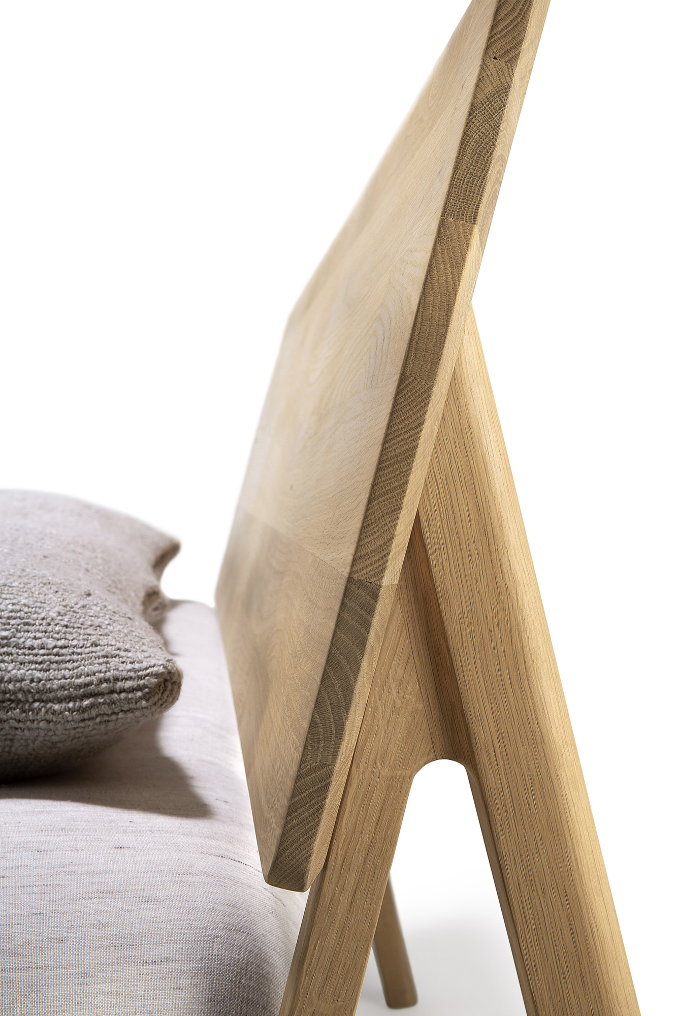 Ethnicraft bed Oak Air 180x210 cm