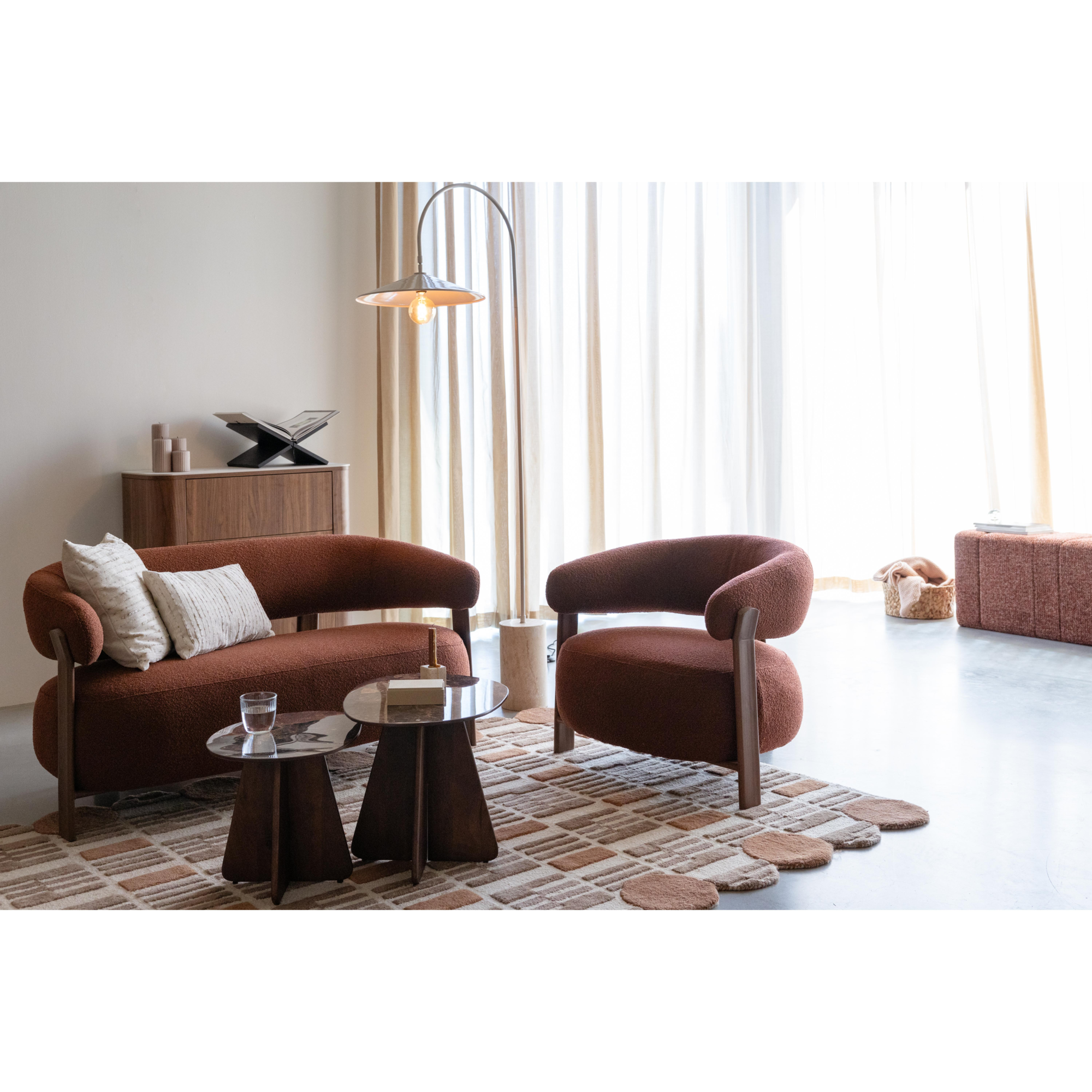 ROBYN LOUNGE CHAIR