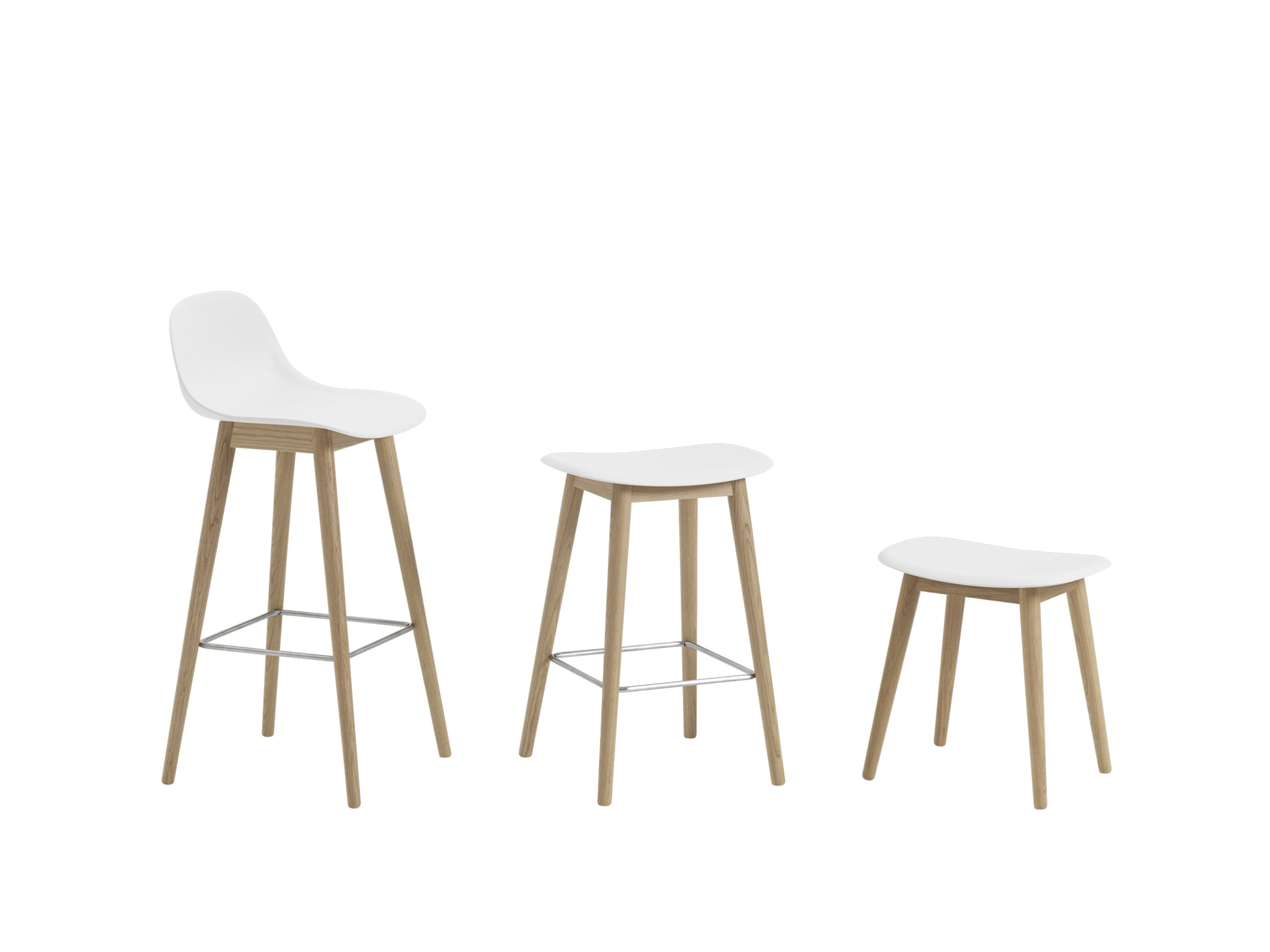 Muuto barkruk met rugleuning Fiber Counter Stool Wood Base