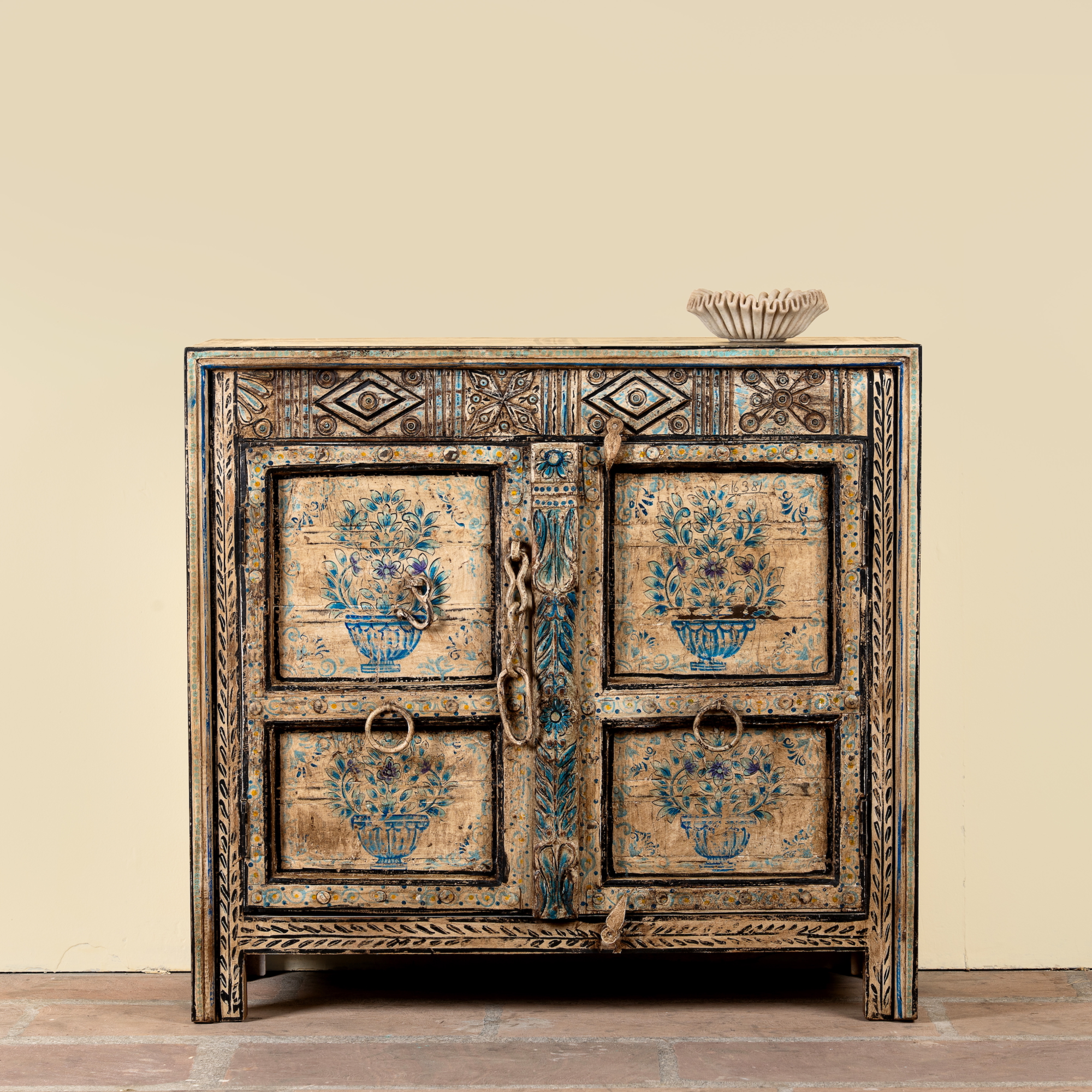 Dressoir Prithvi 