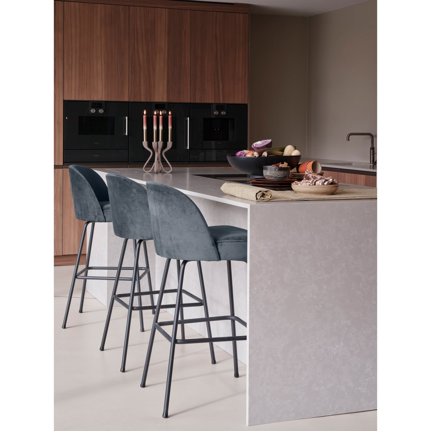 Vogue barstoel 80 cm boucle beige
