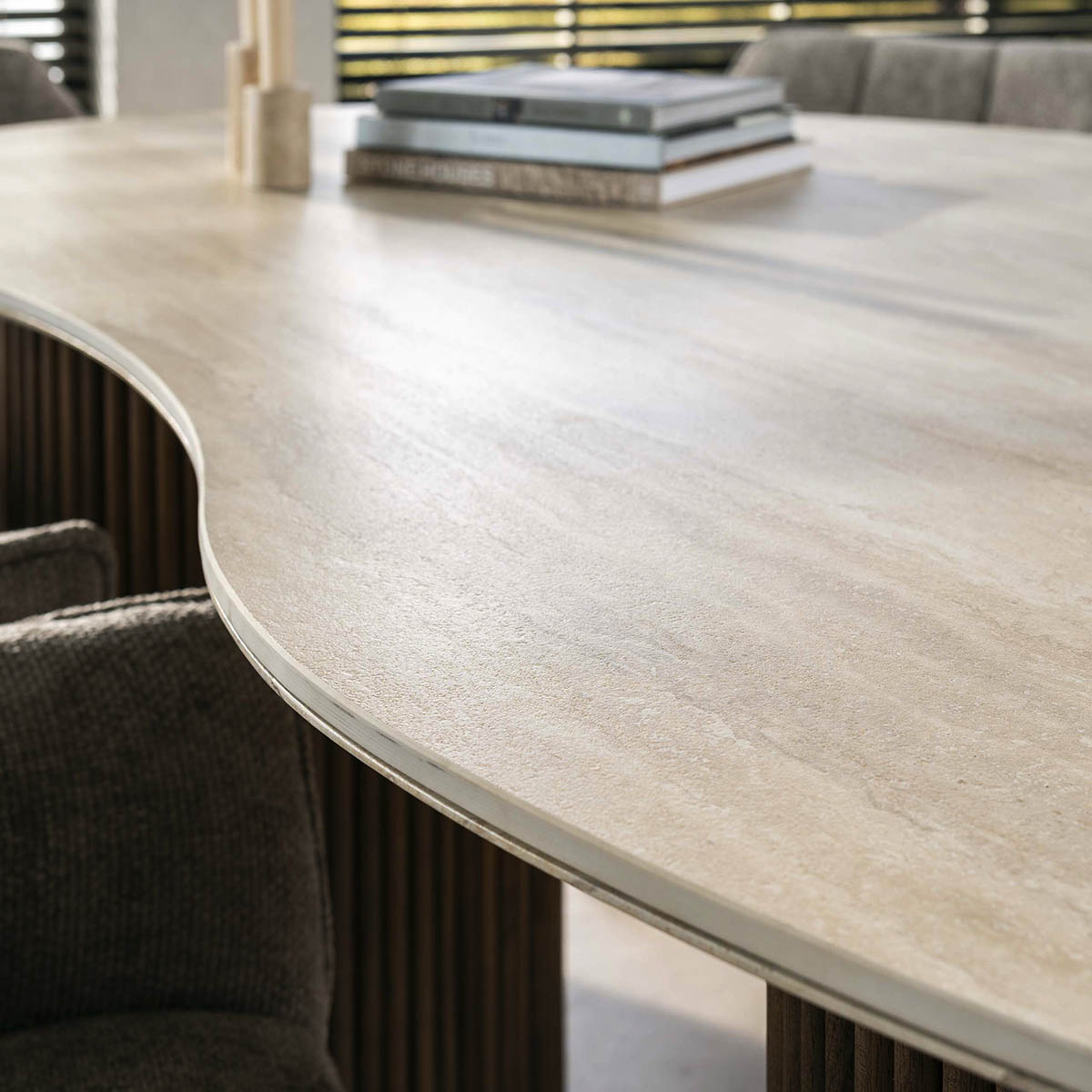 Eettafel Organisch Limestone