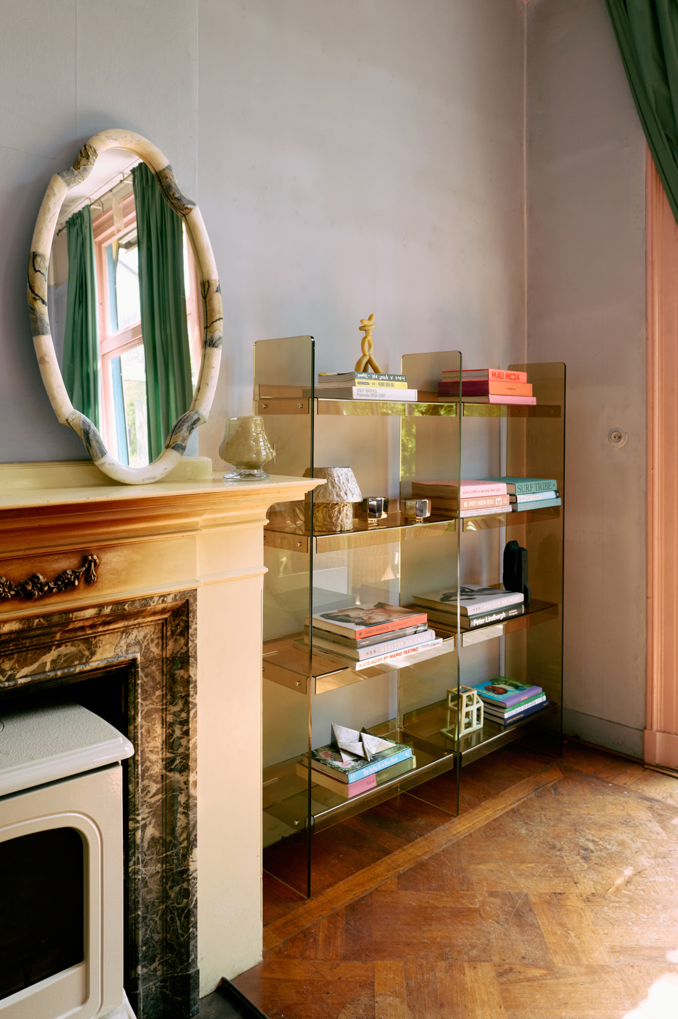 HKliving vakkenkast Acrylic Cabinet 293