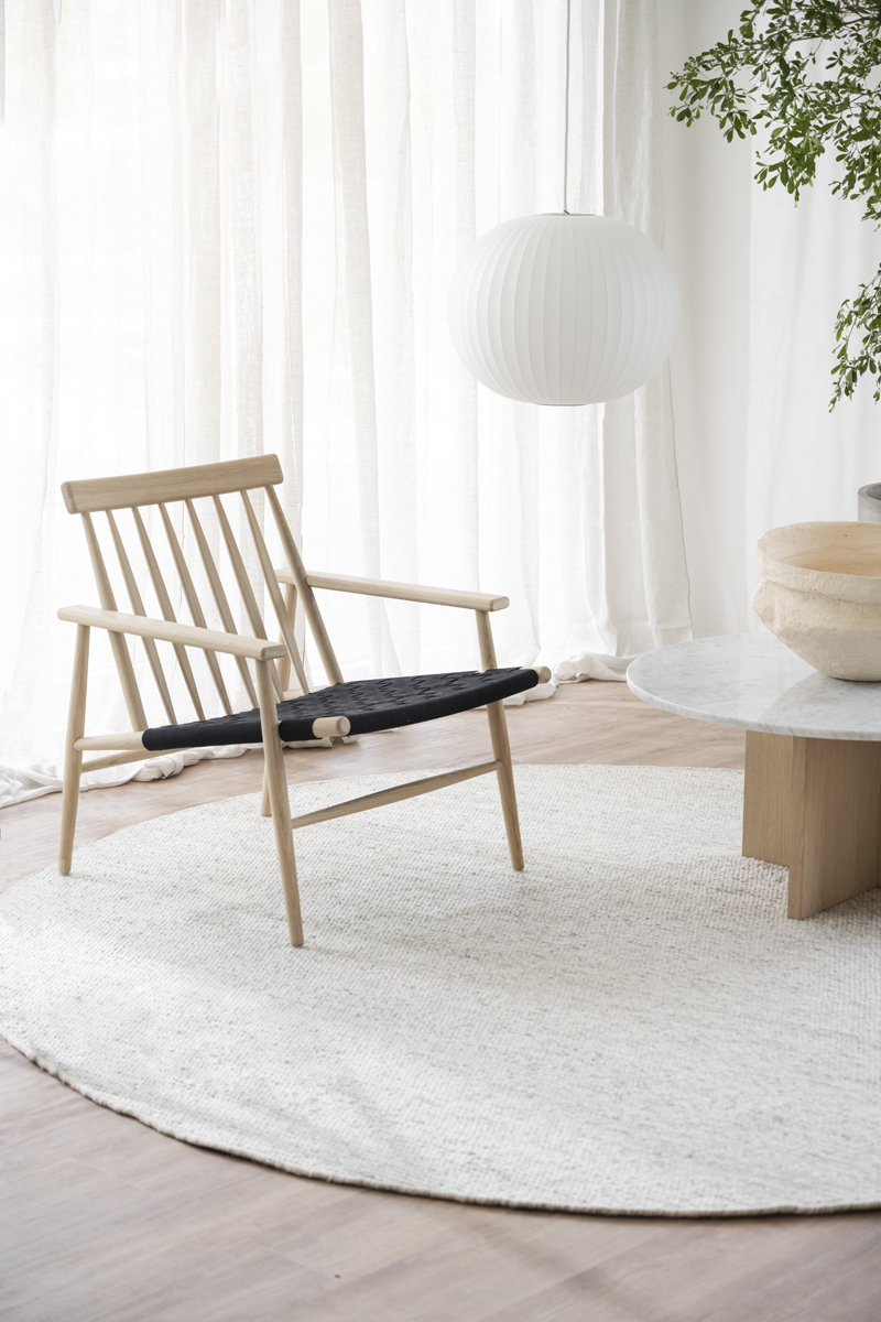 Fauteuil Canwood houten whitewash - zwarte zitting