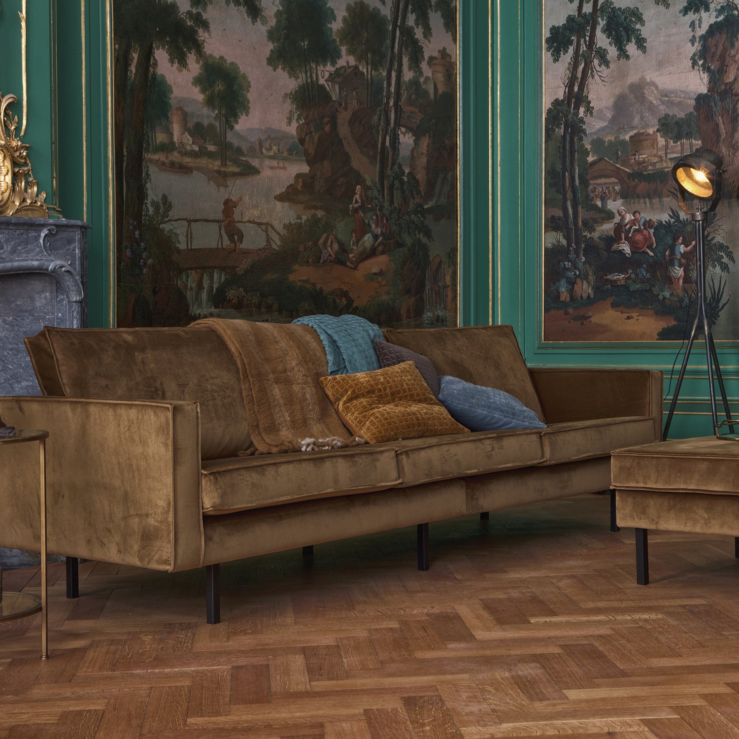 Rodeo hocker op poten velvet kastanjebruin