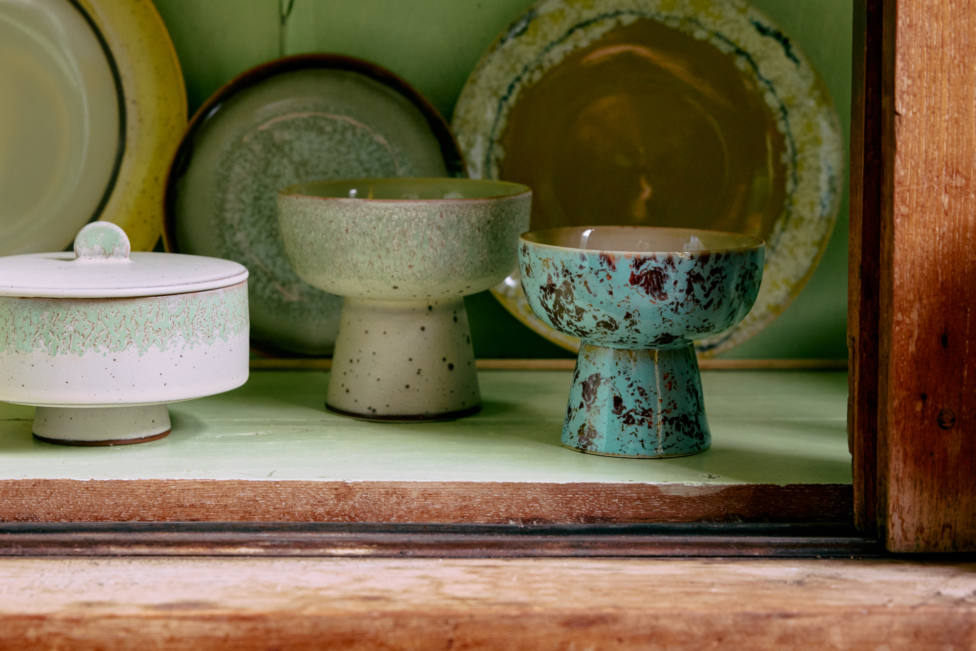 HK ceramics bonbon petal