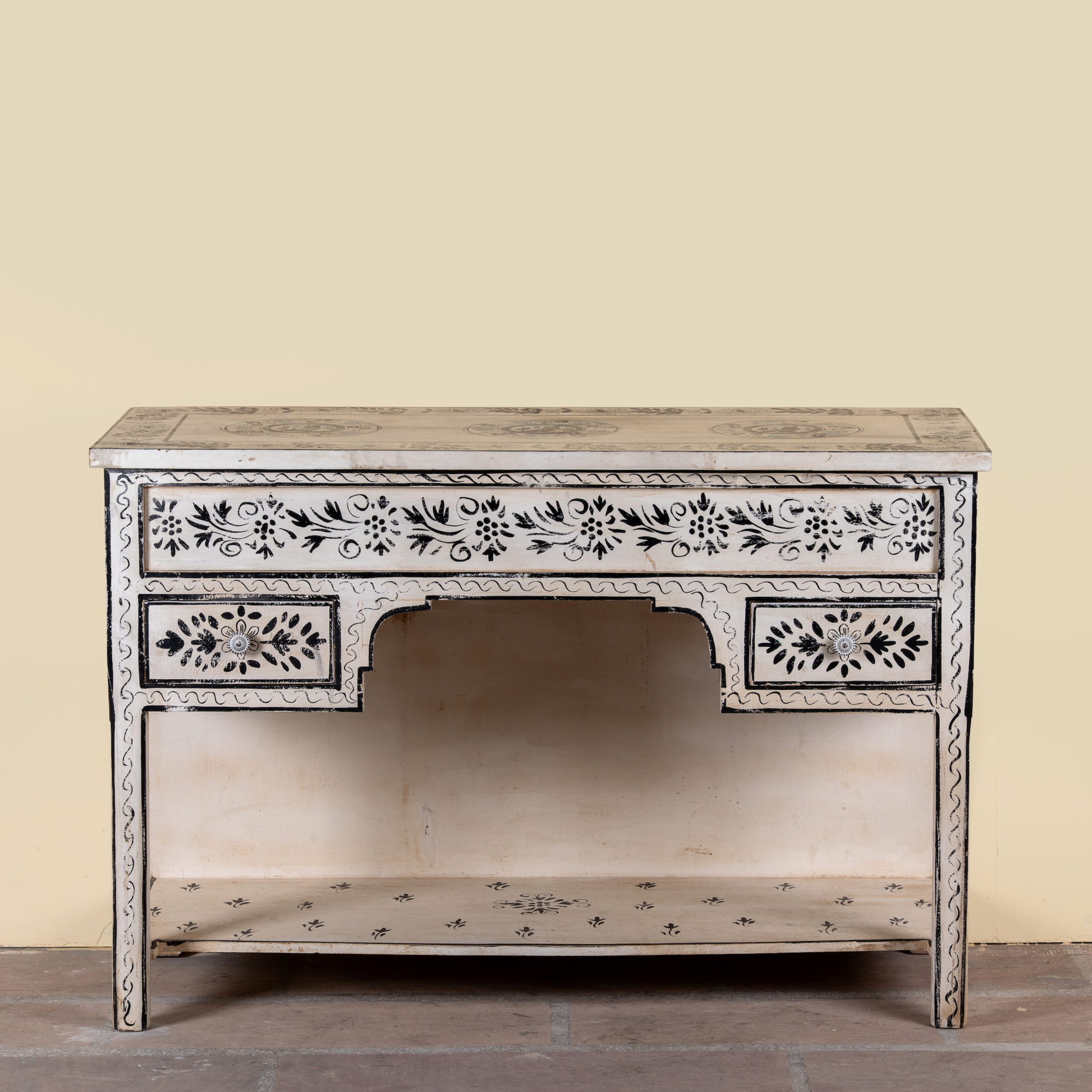 Swaha - Handbeschilderd Bureau