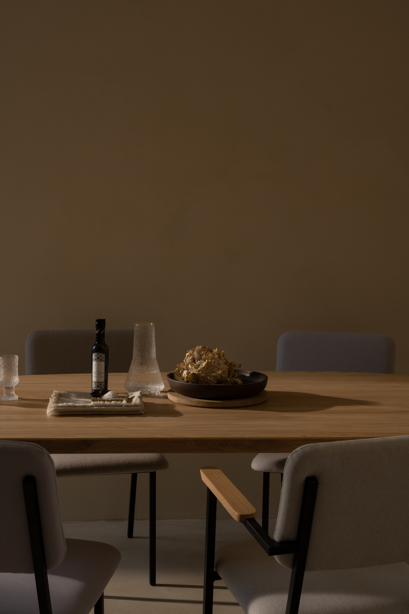 Studio HENK tafel Slim Co Blob, zwart frame - Smart Collectie