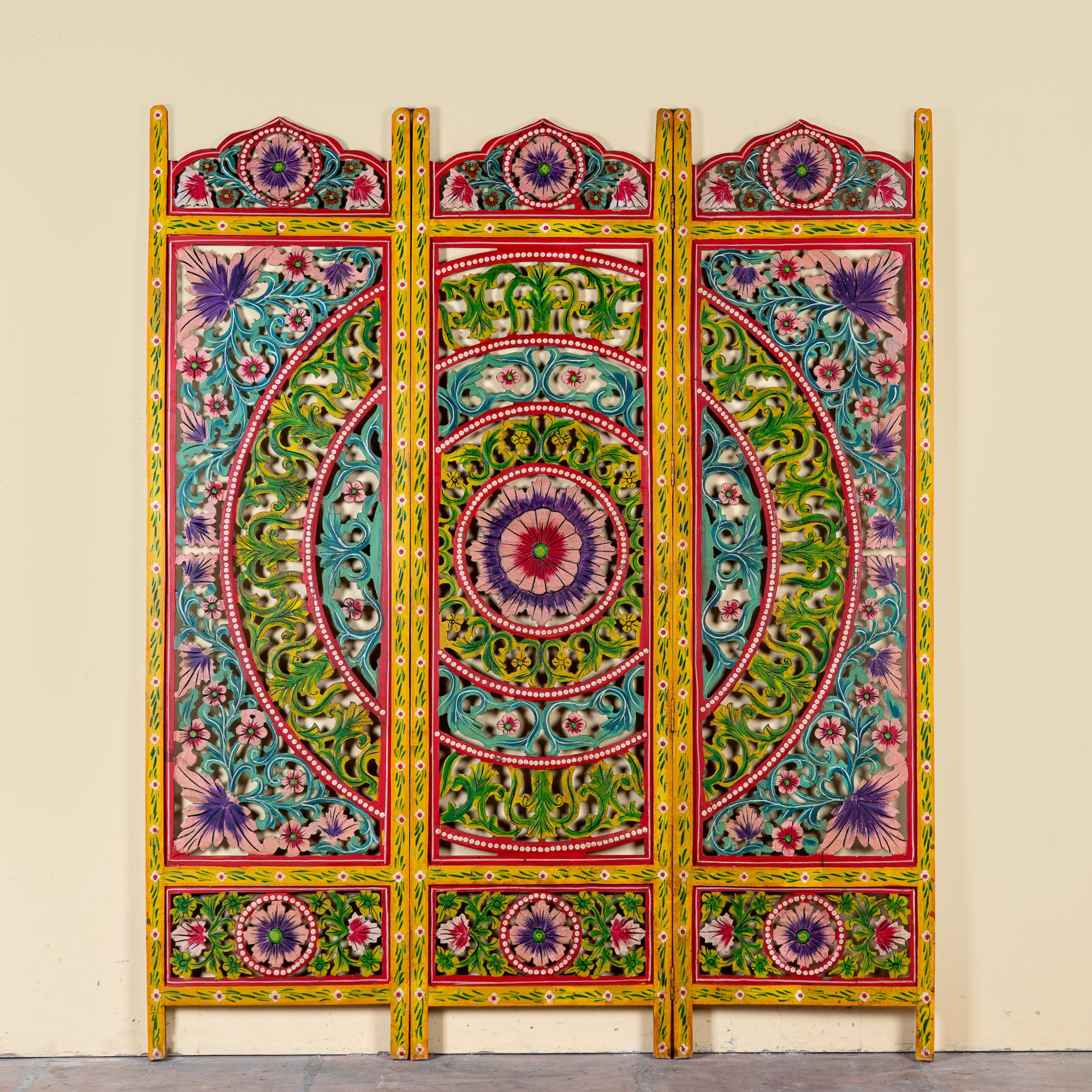 Niam - Handgesneden Mangohouten Roomdivider 