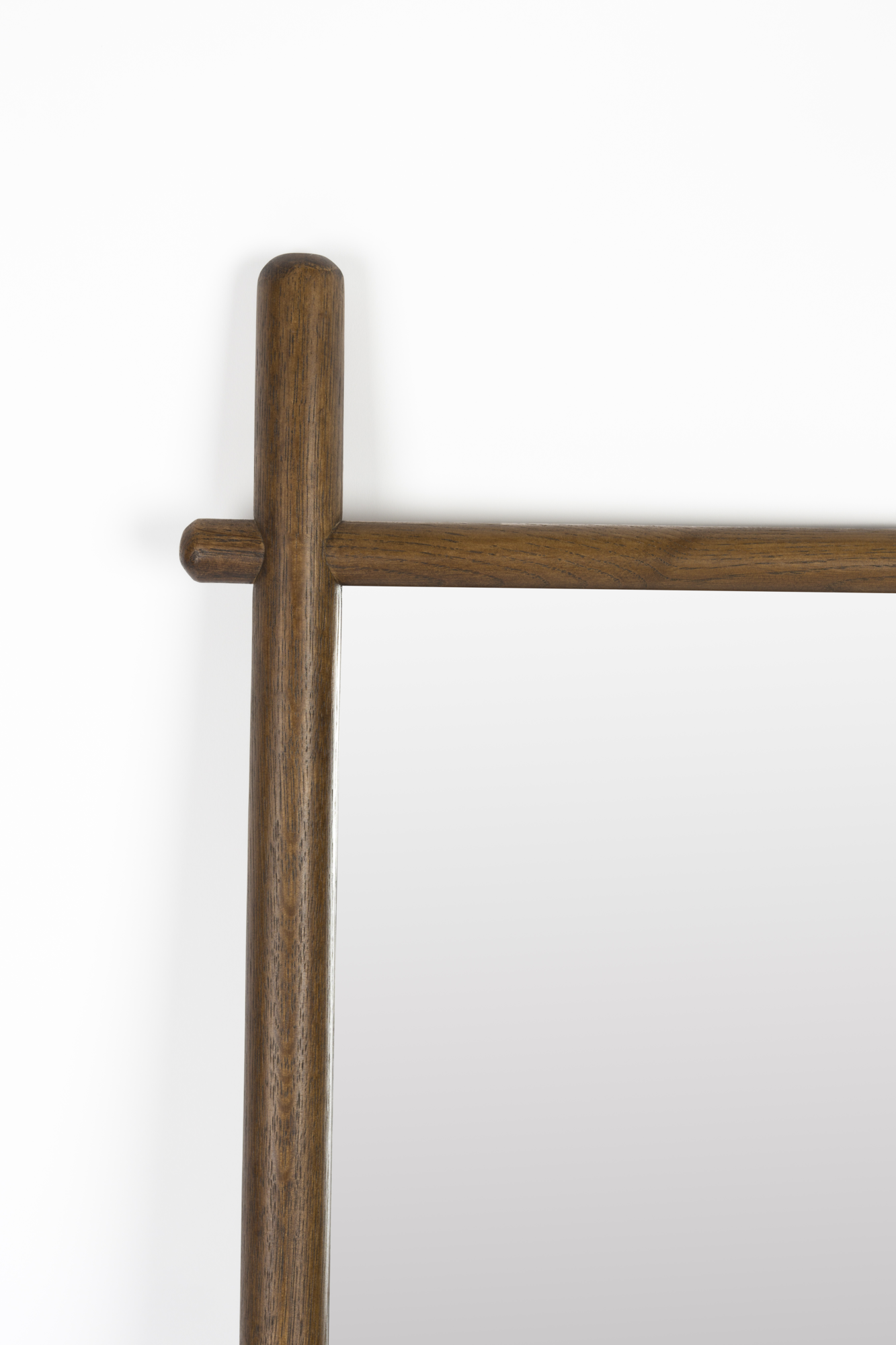 Mirror solene walnut