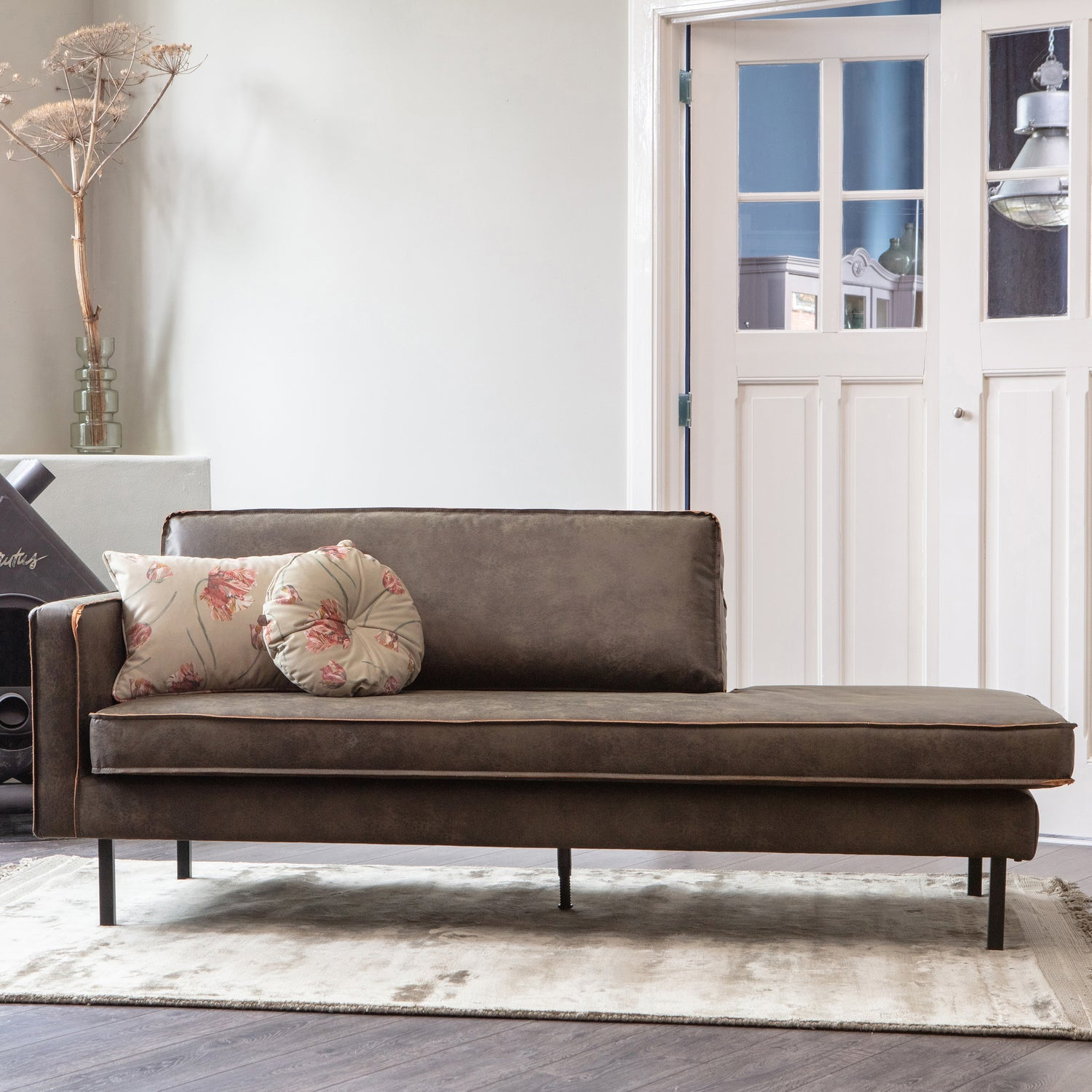 Rodeo daybed links structure velvet brass