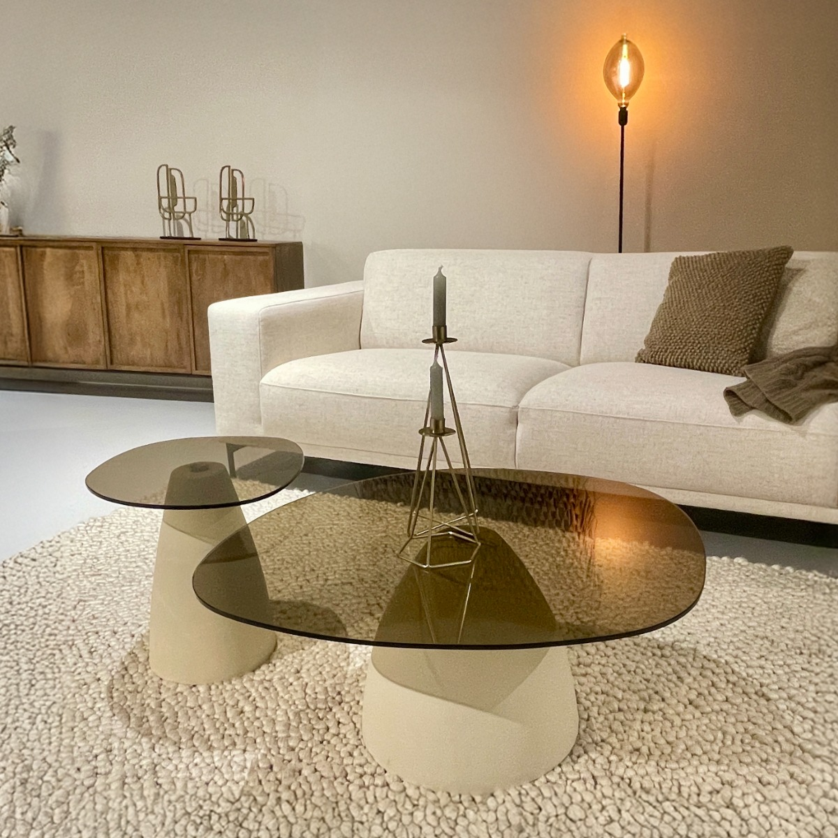 Milan Salontafels