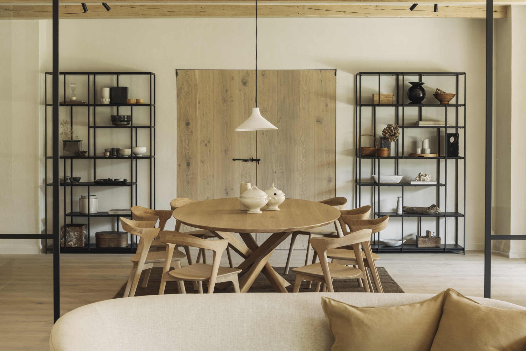 Vakkenkast Studio rek - teak zwart - 120x40x205