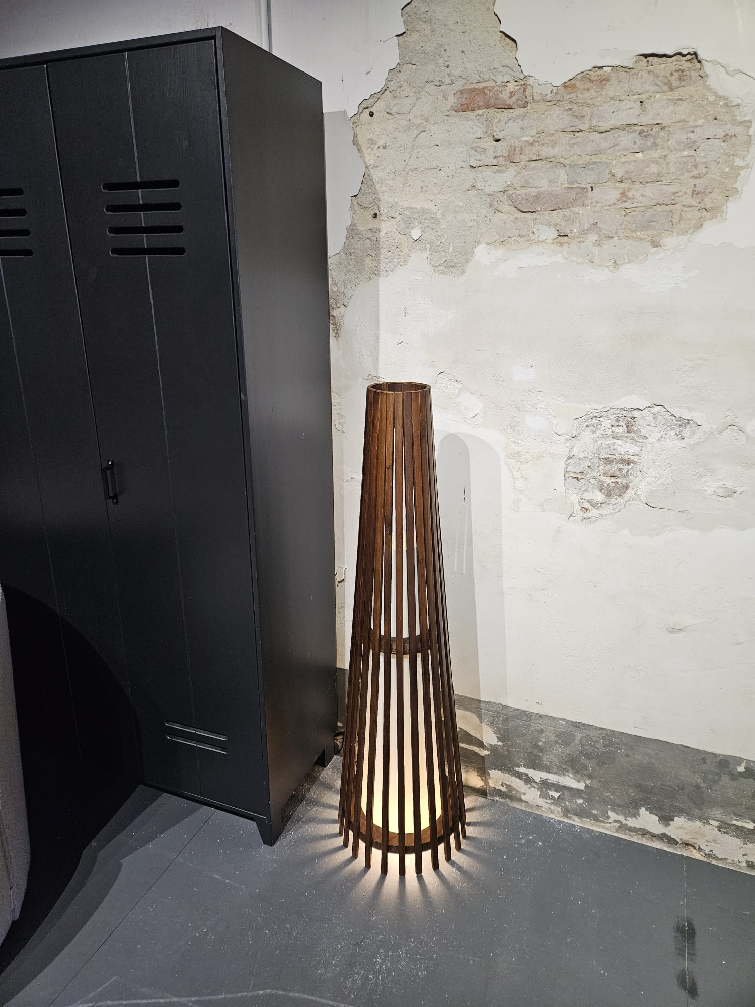 Interieurdirekt - vloerlamp Anto - teakhout - 120cm