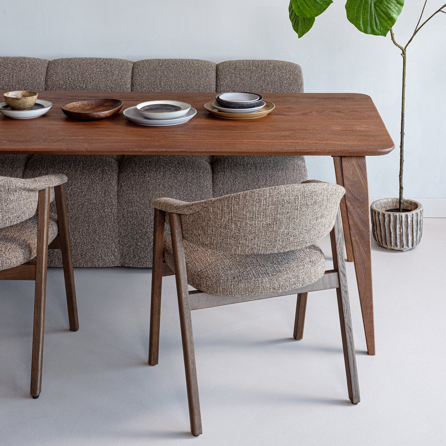 Tunar eetkamerstoel met armleuning hout naturel [fsc]