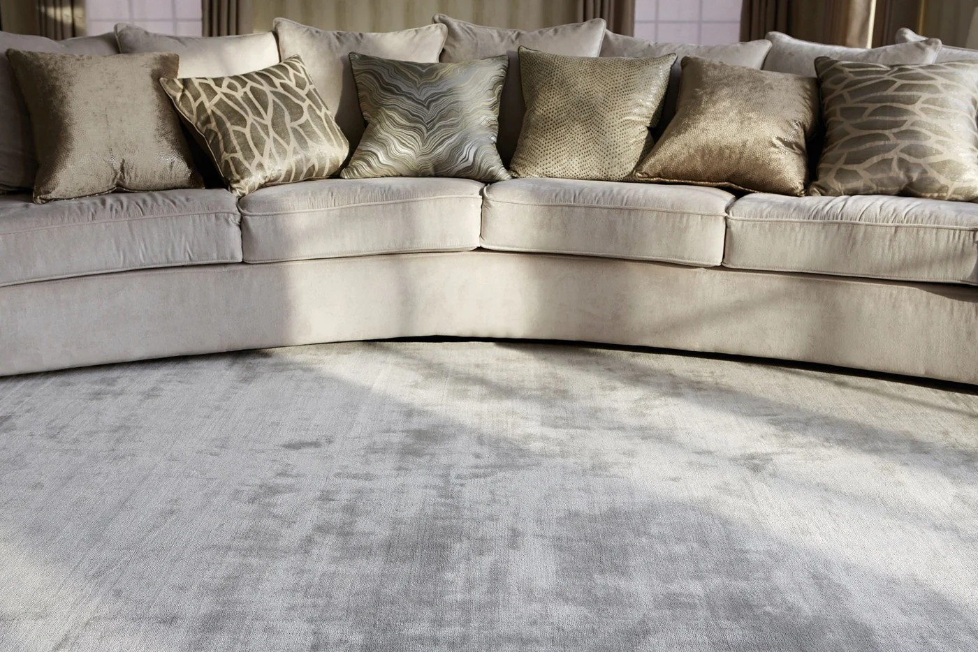 Carnaby Chrome Silver 200x300